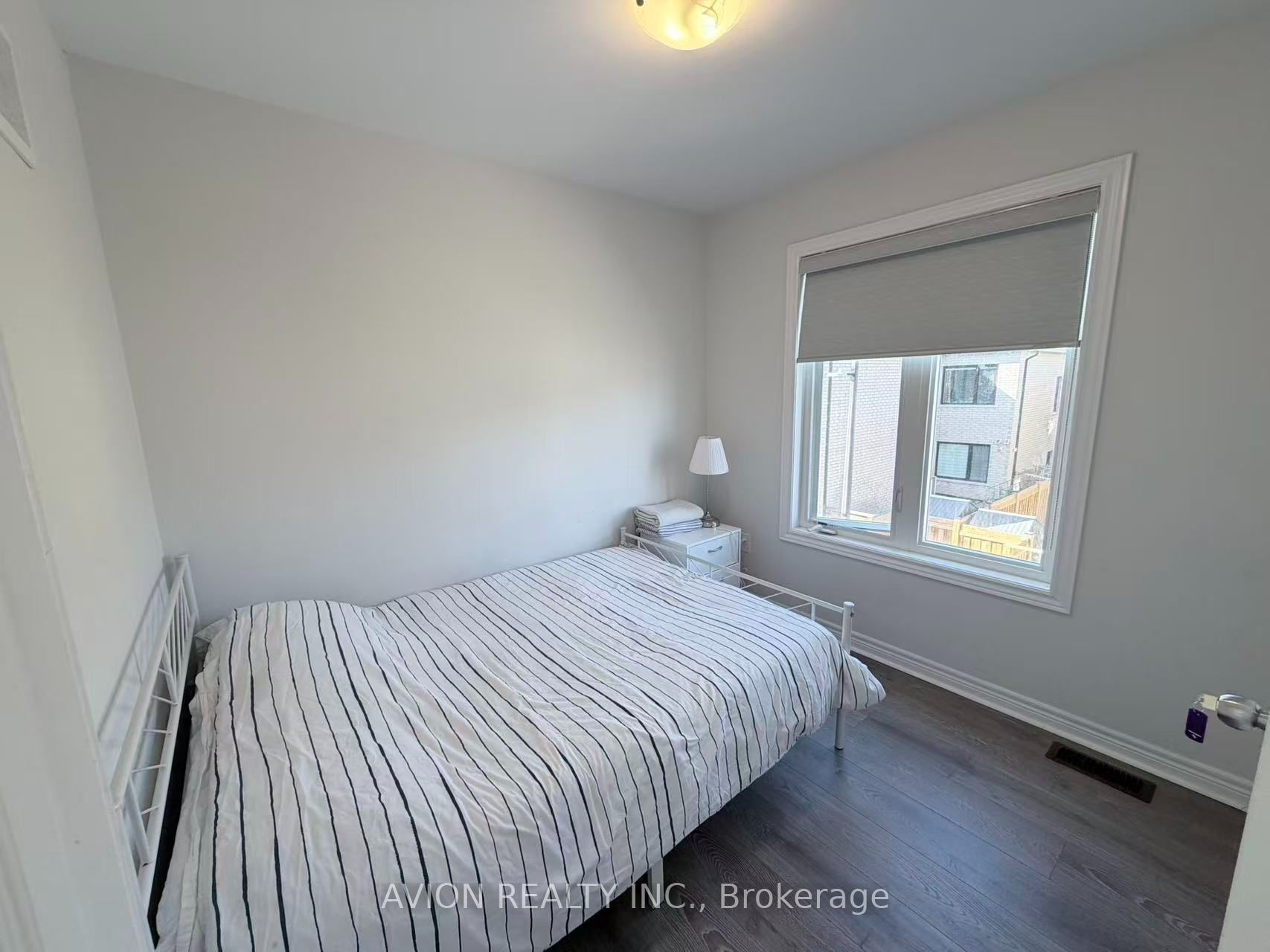 542 Whites Hill Avenue Coach House Property Photo 5