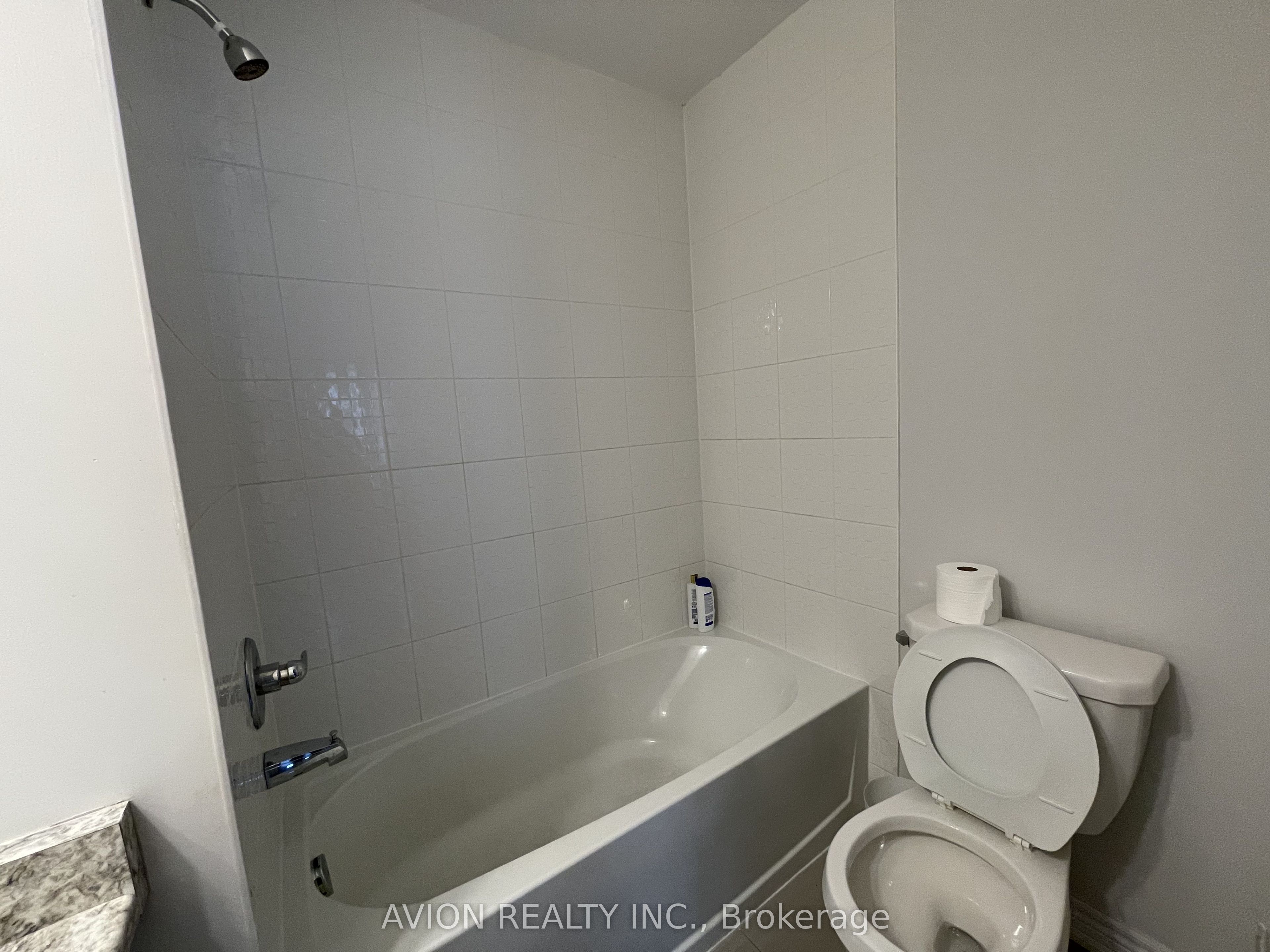 542 Whites Hill Avenue Coach House Property Photo 10