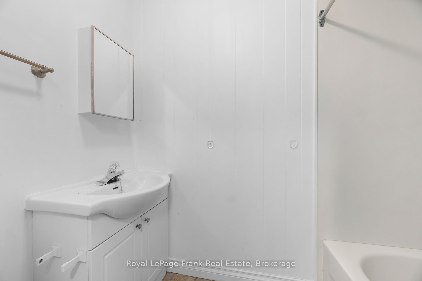 10 Brock Street 2 East Property Photo 7