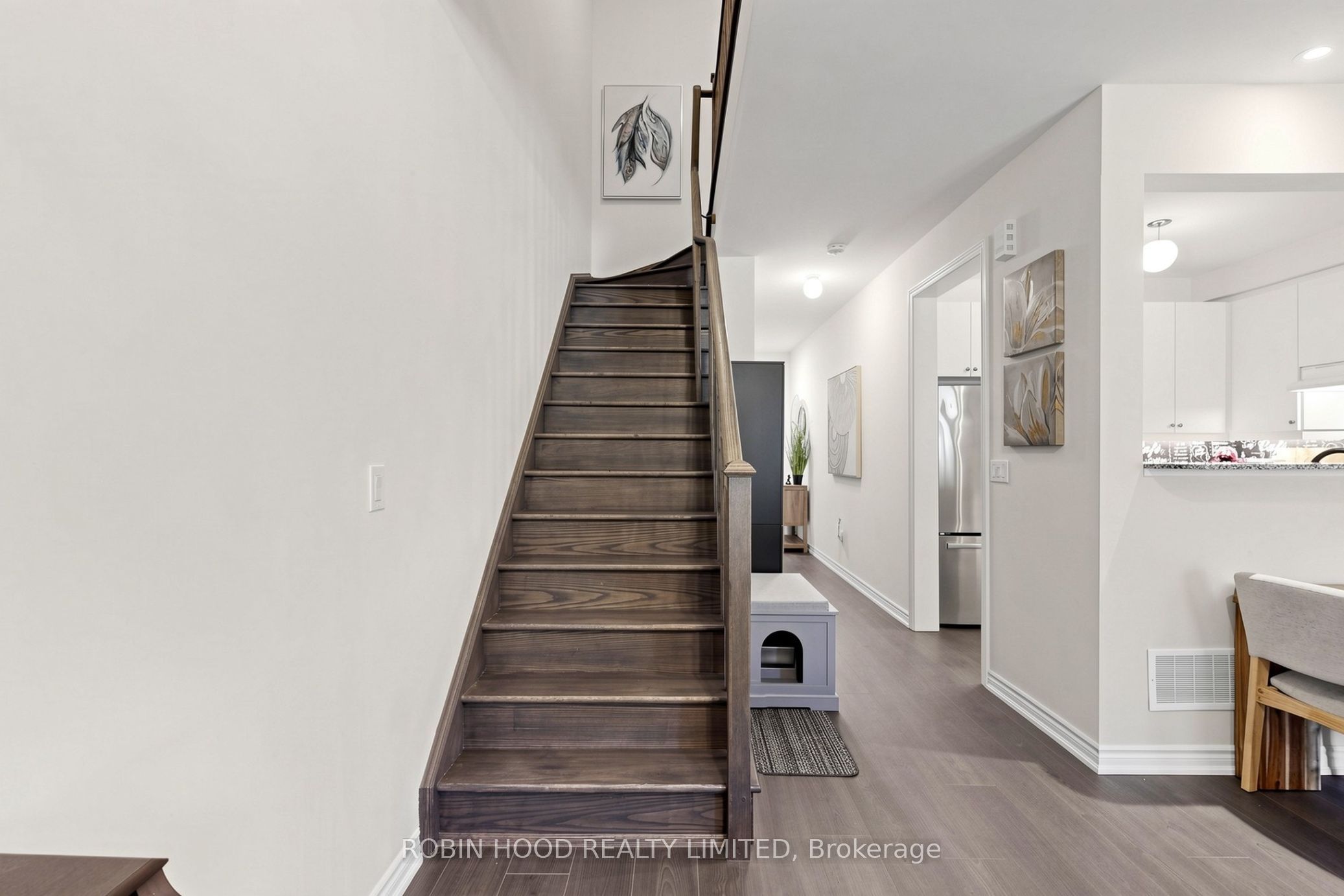 110 Grew Boulevard 7 Property Photo 9