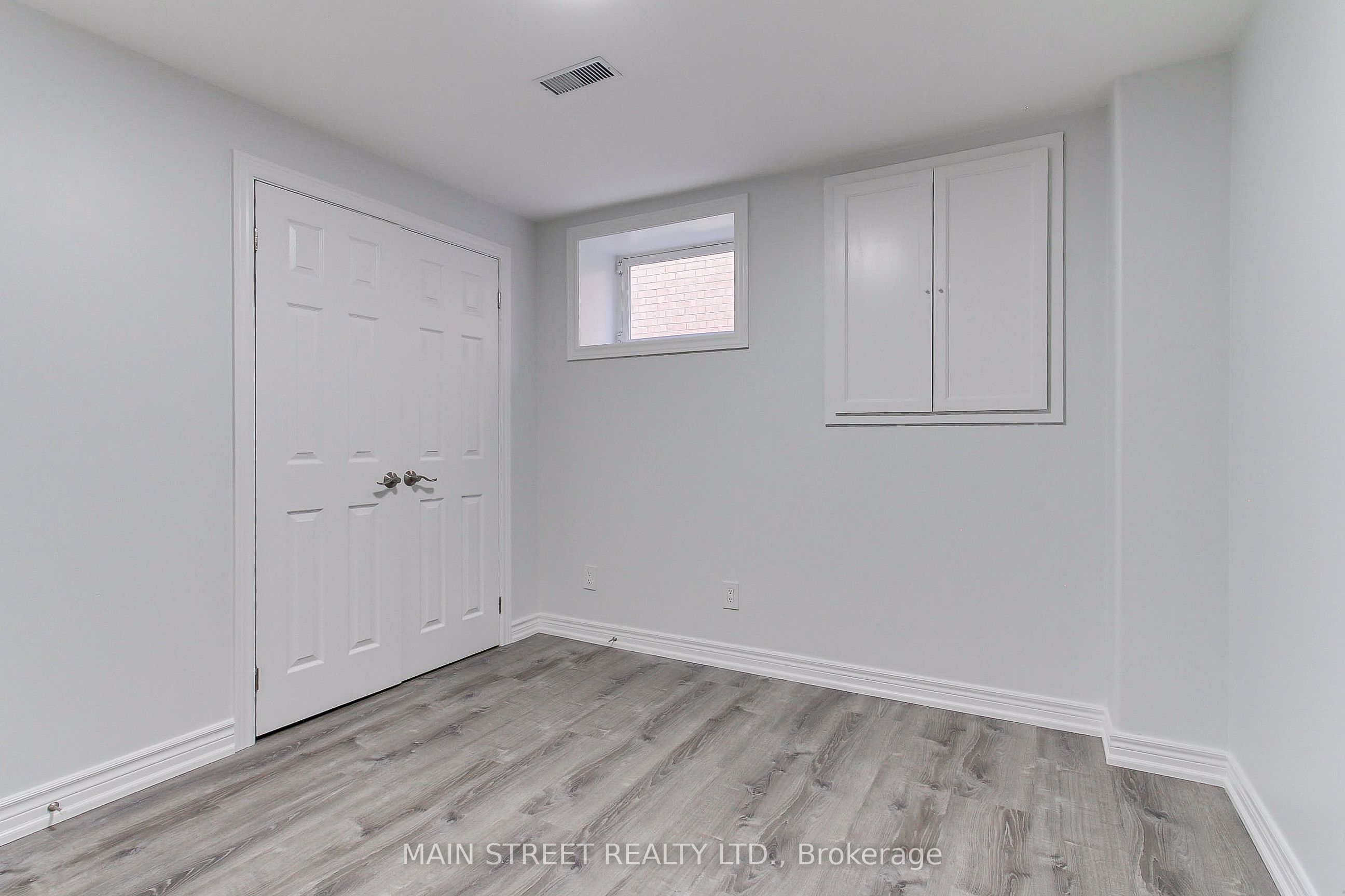 83 Laurendale Avenue Property Photo 17
