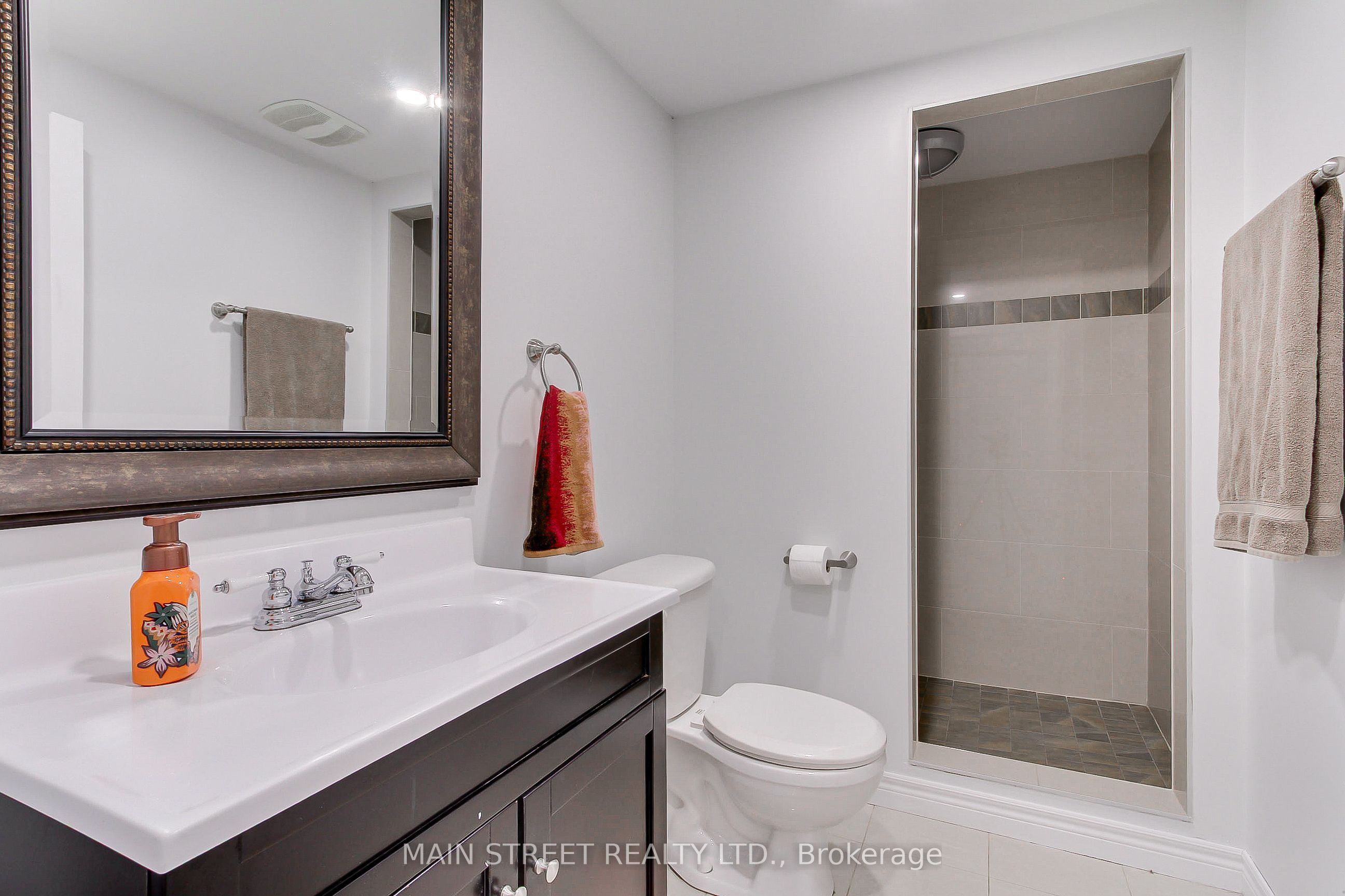 83 Laurendale Avenue Property Photo 18