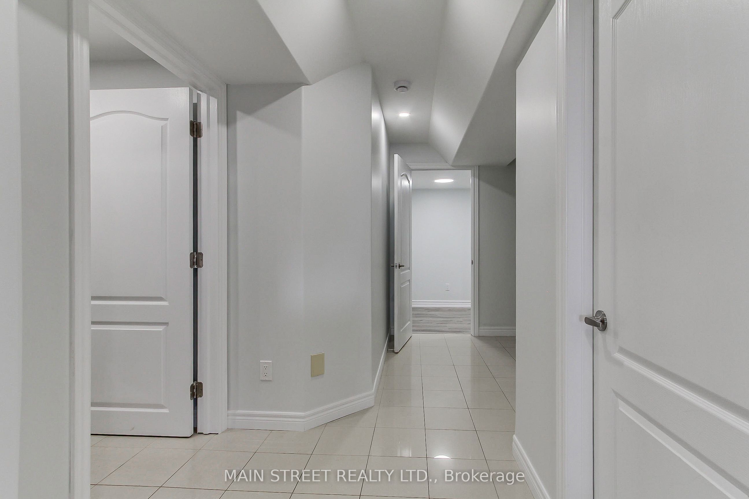 83 Laurendale Avenue Property Photo 20