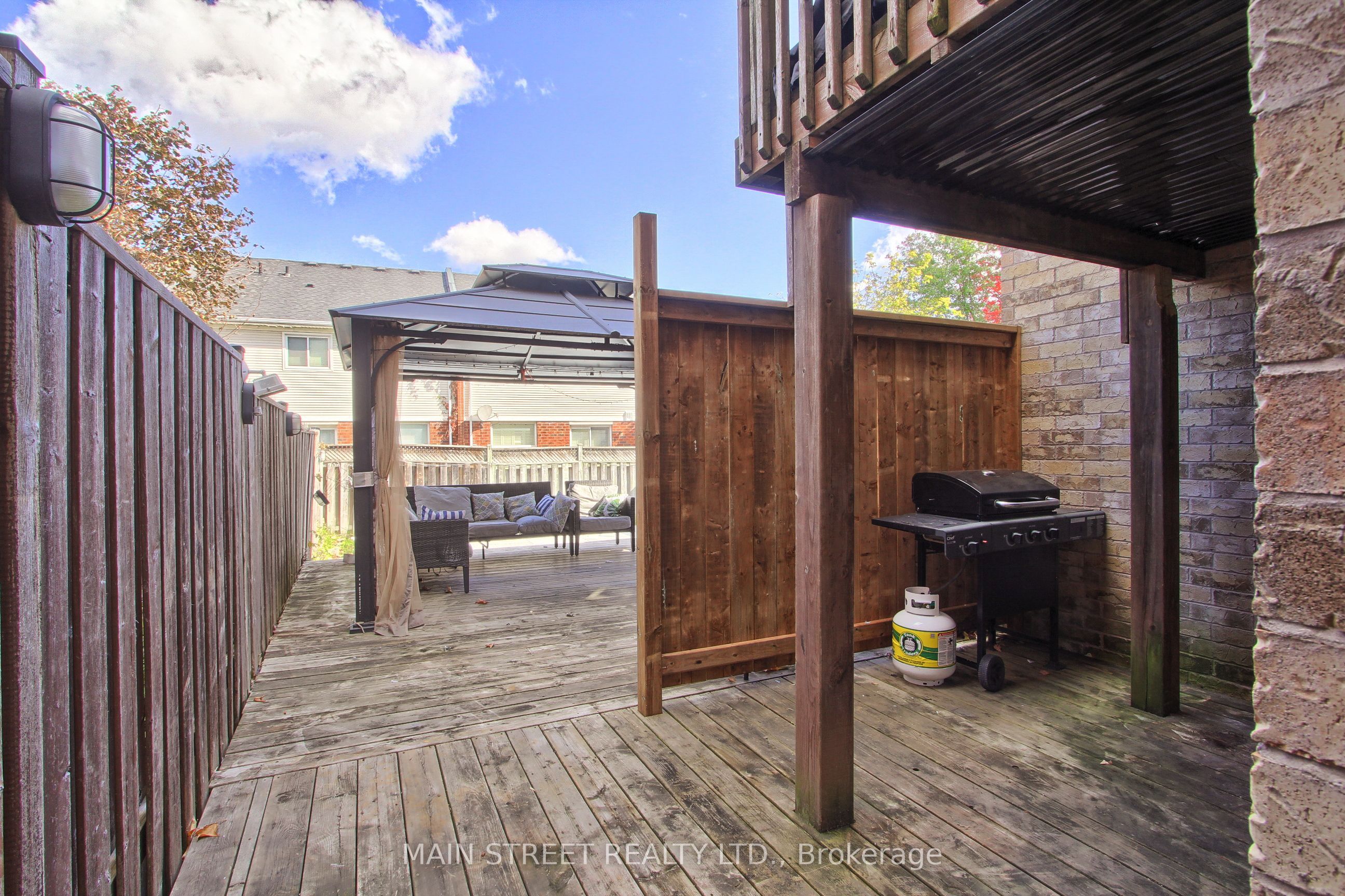 83 Laurendale Avenue Property Photo 21