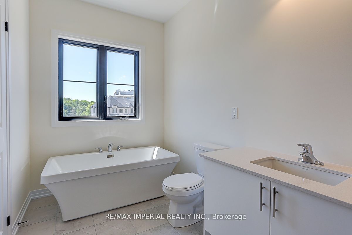 113 De La Roche Drive Property Photo 9