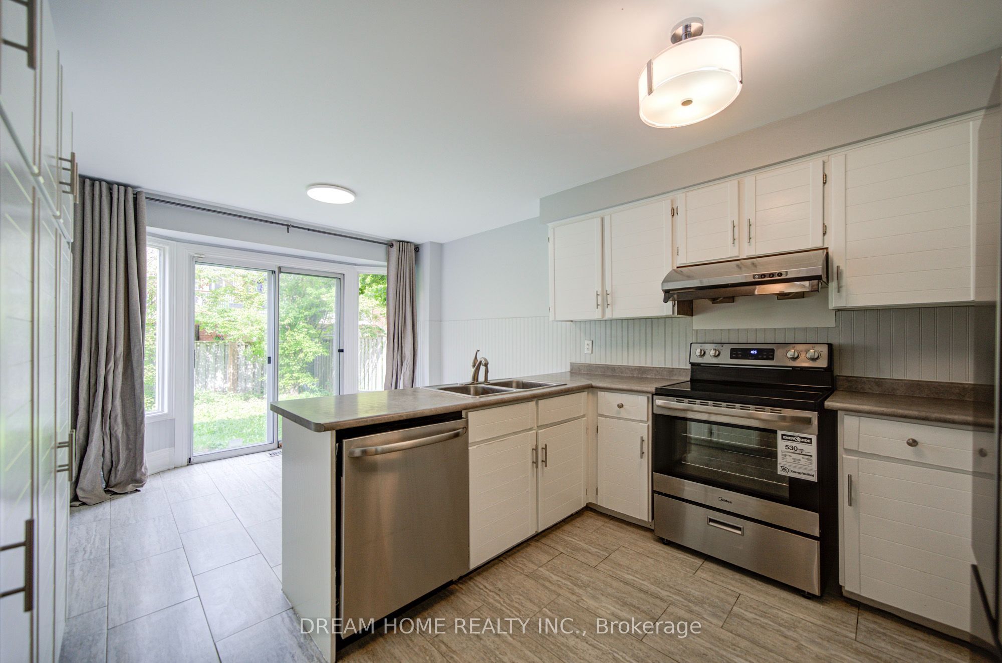 30 Garnish Green Property Photo 18