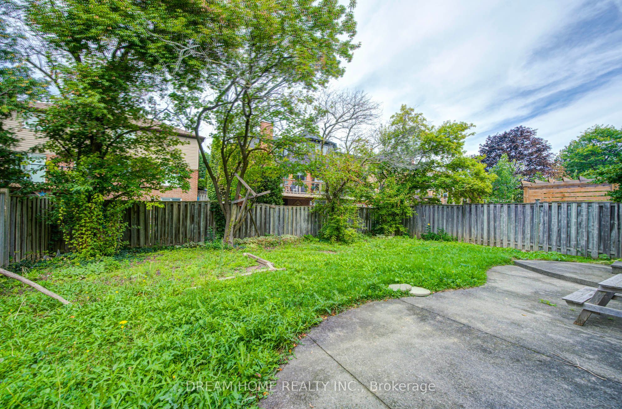 30 Garnish Green Property Photo 46