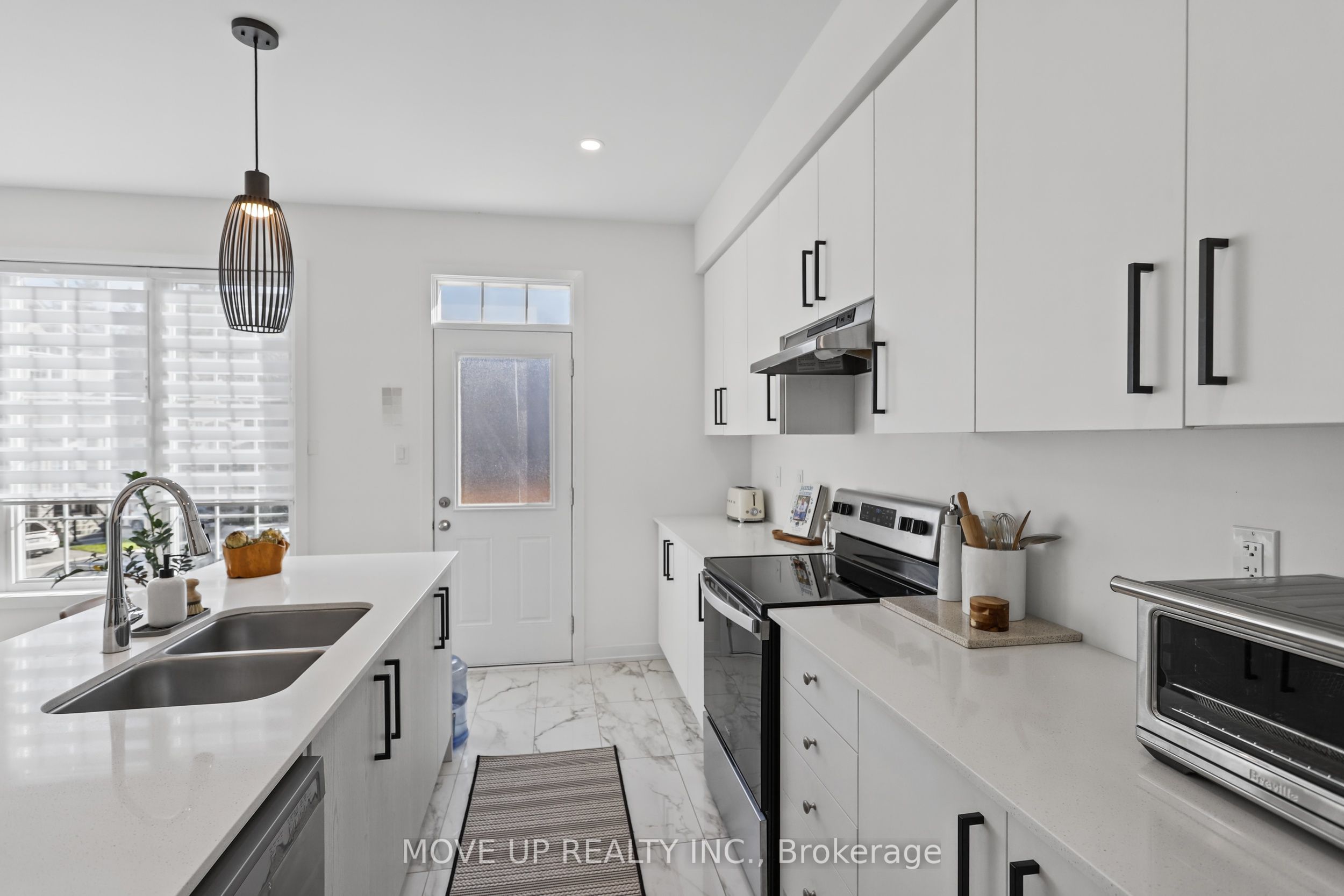9 Andrew Knowles Lane S Property Photo 11