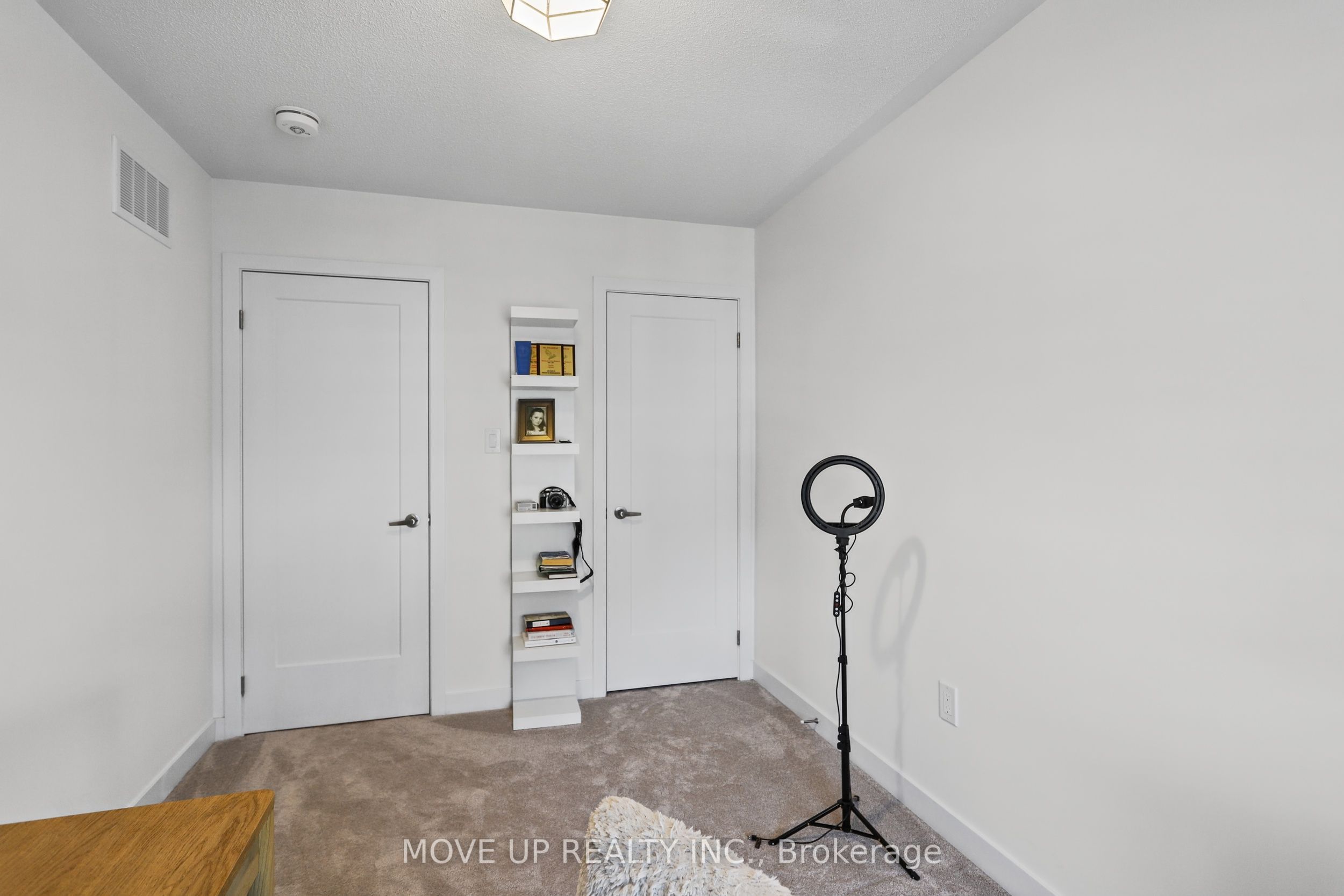 9 Andrew Knowles Lane S Property Photo 17