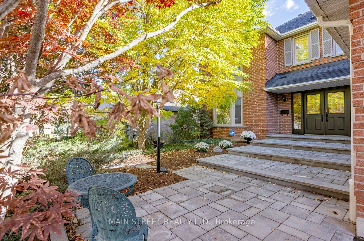 22 Mcclenny Drive N Property Photo 1