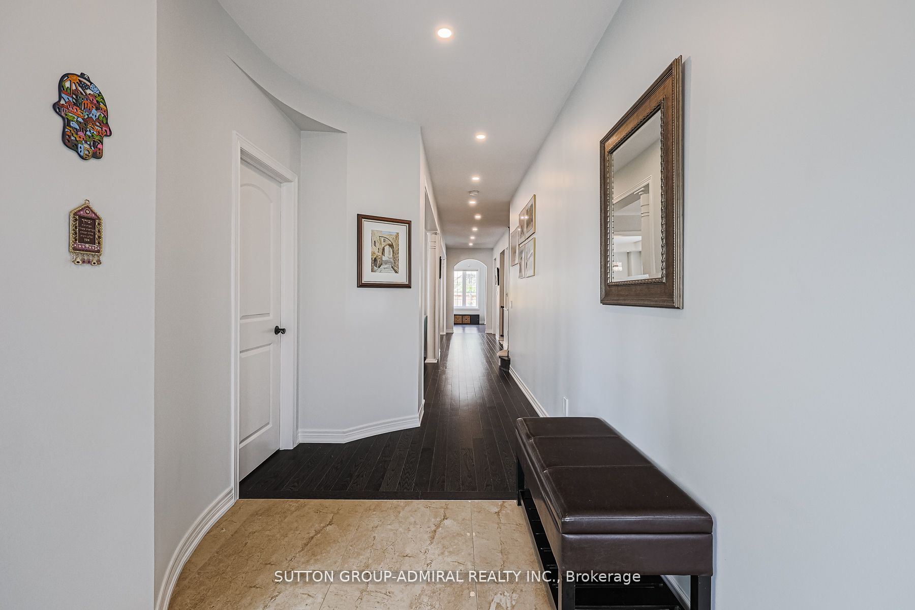 163 Heintzman Crescent Property Photo 4
