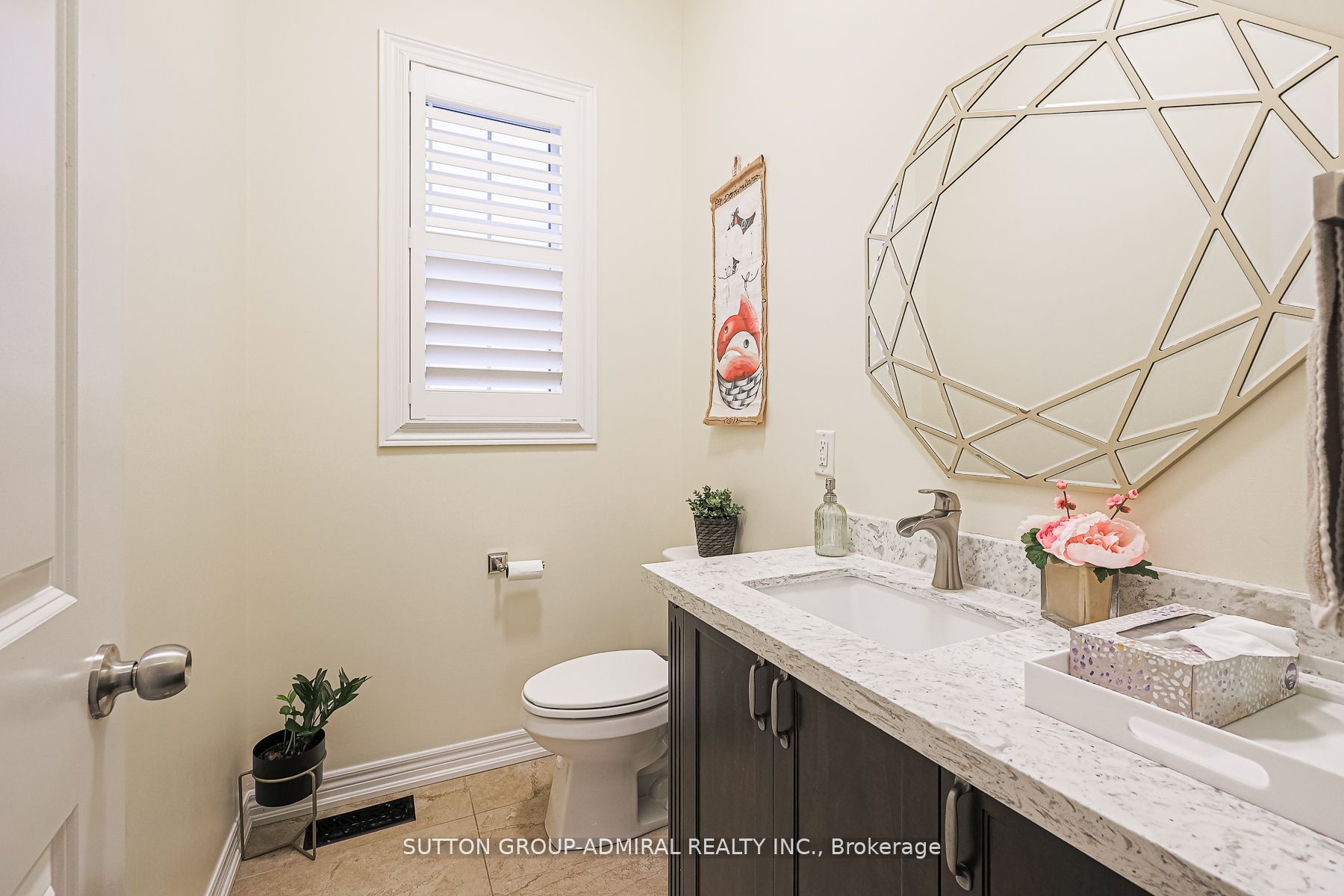 163 Heintzman Crescent Property Photo 16