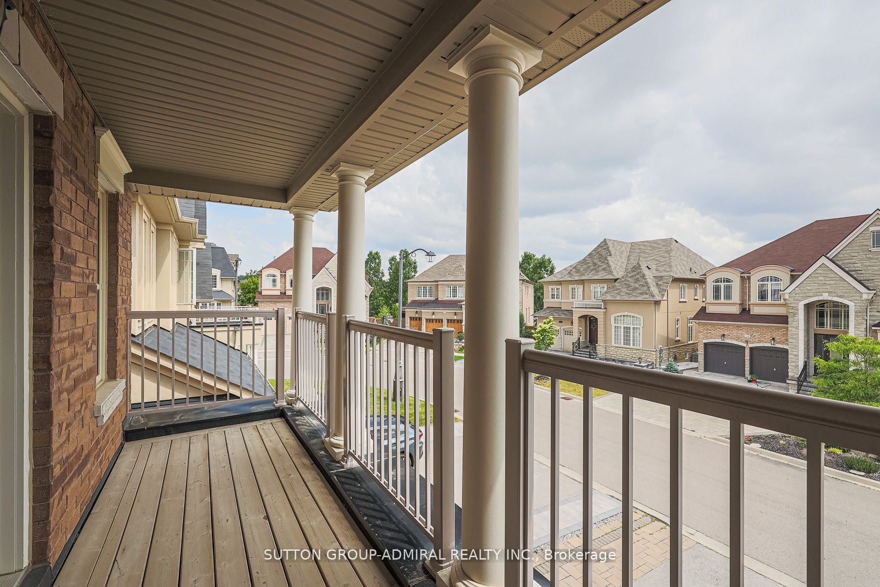 163 Heintzman Crescent Property Photo 27