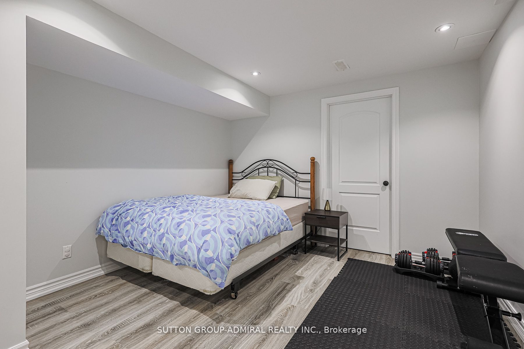 163 Heintzman Crescent Property Photo 34