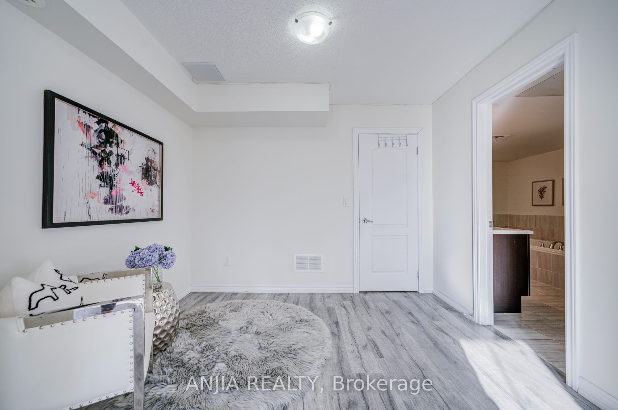 181 Parktree Drive 38 Property Photo 18