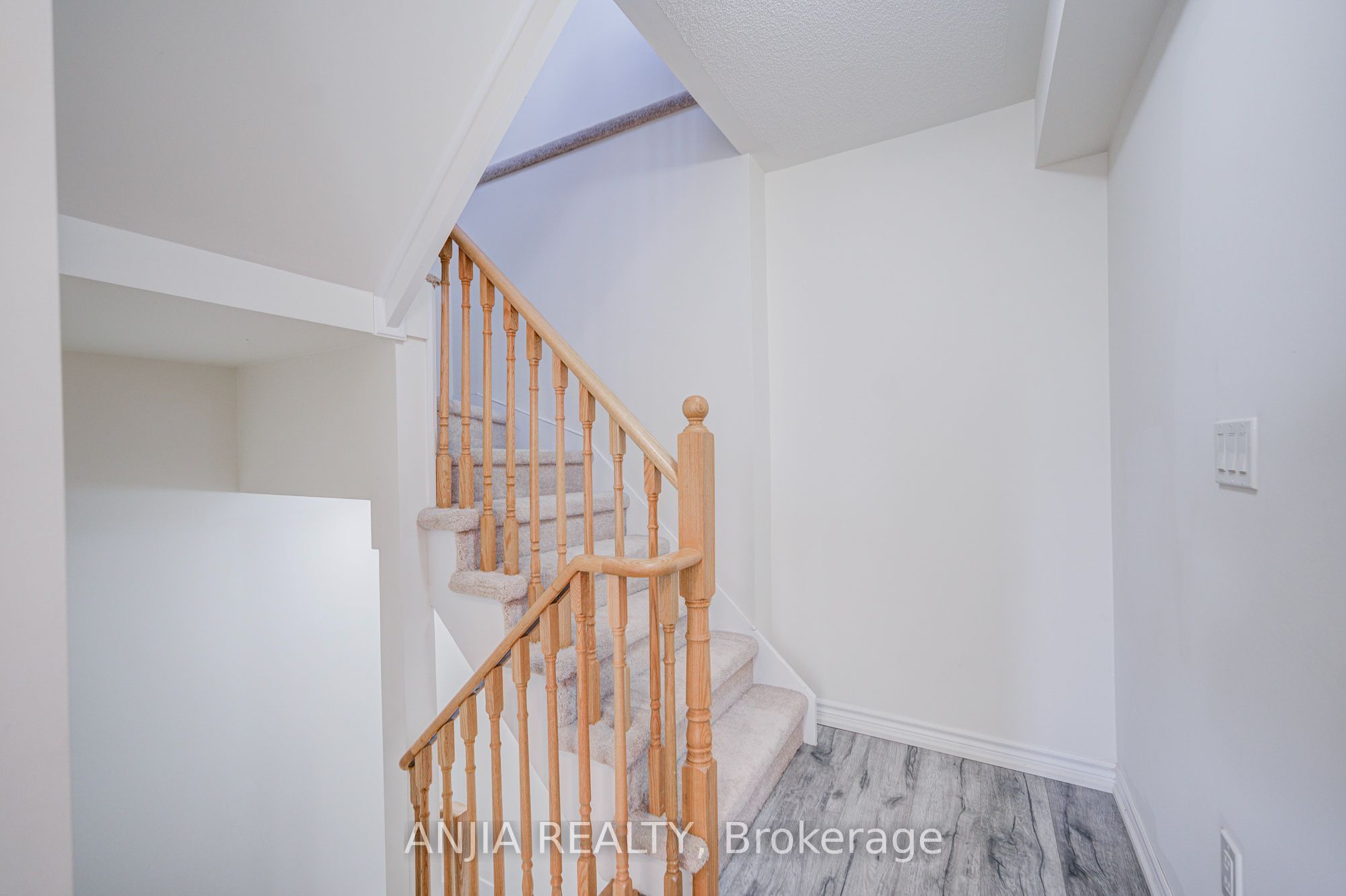 181 Parktree Drive 38 Property Photo 22