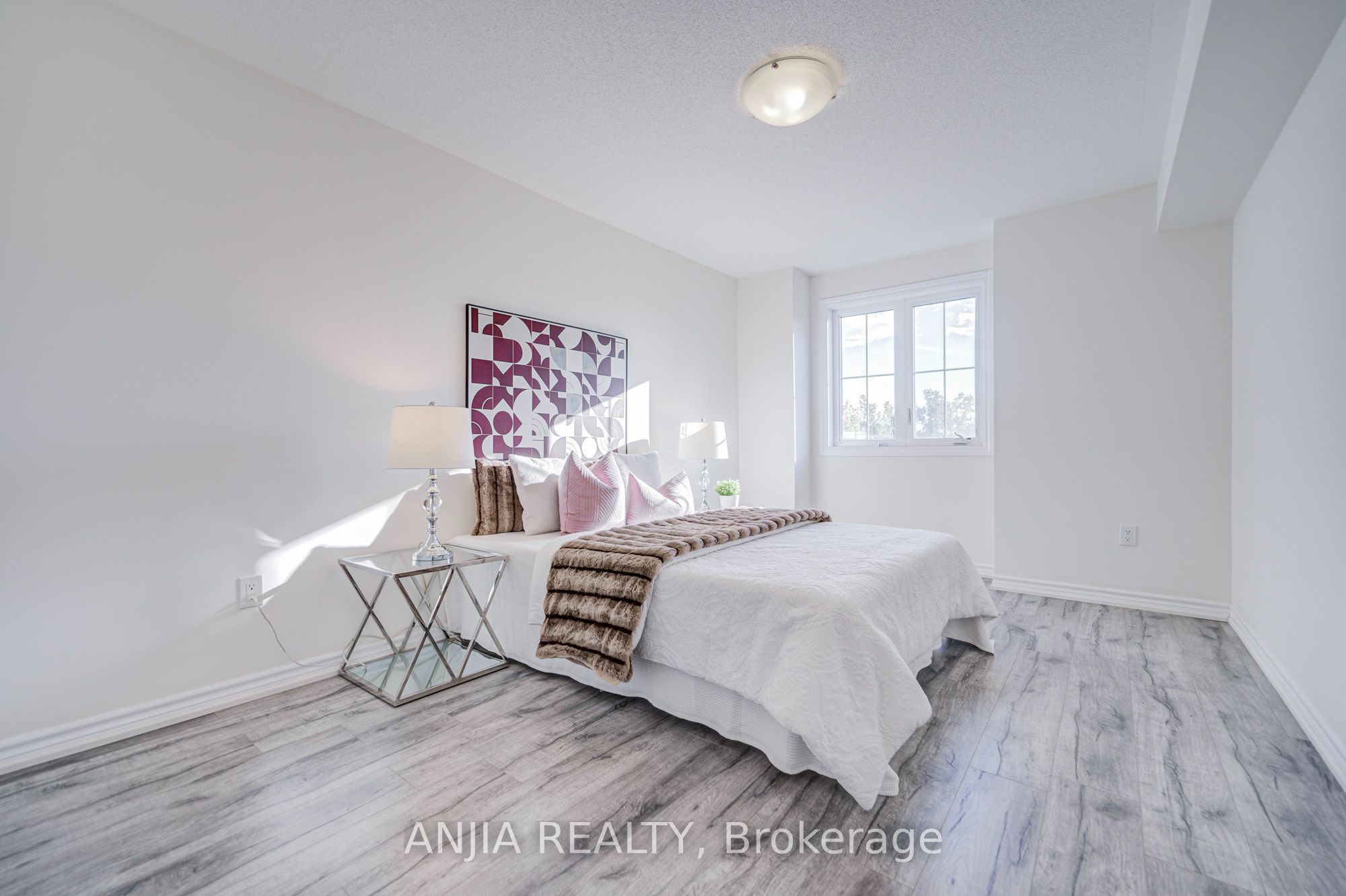 181 Parktree Drive 38 Property Photo 25