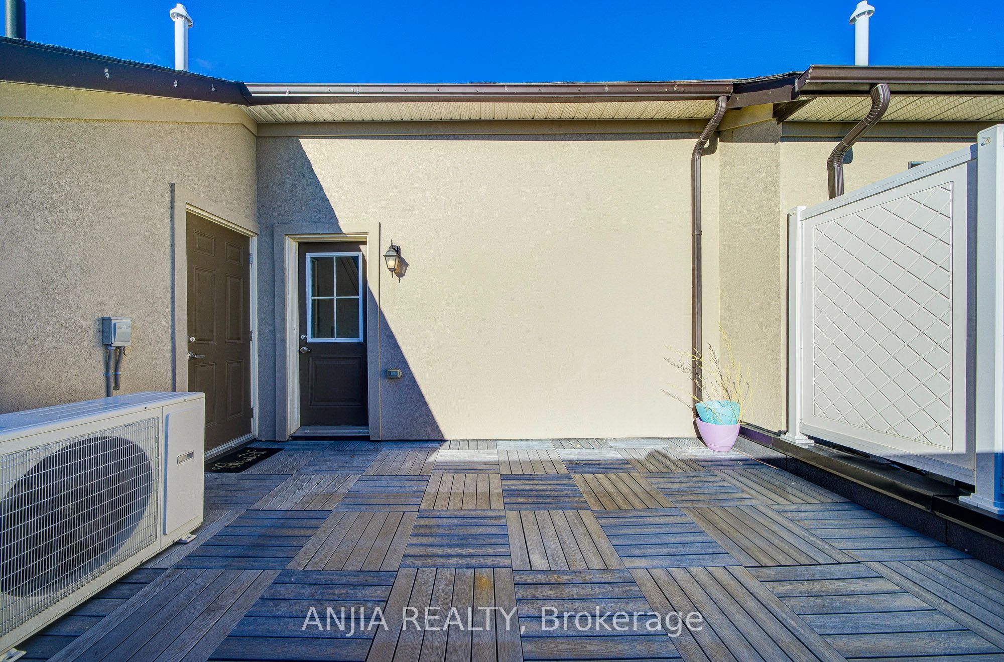 181 Parktree Drive 38 Property Photo 32