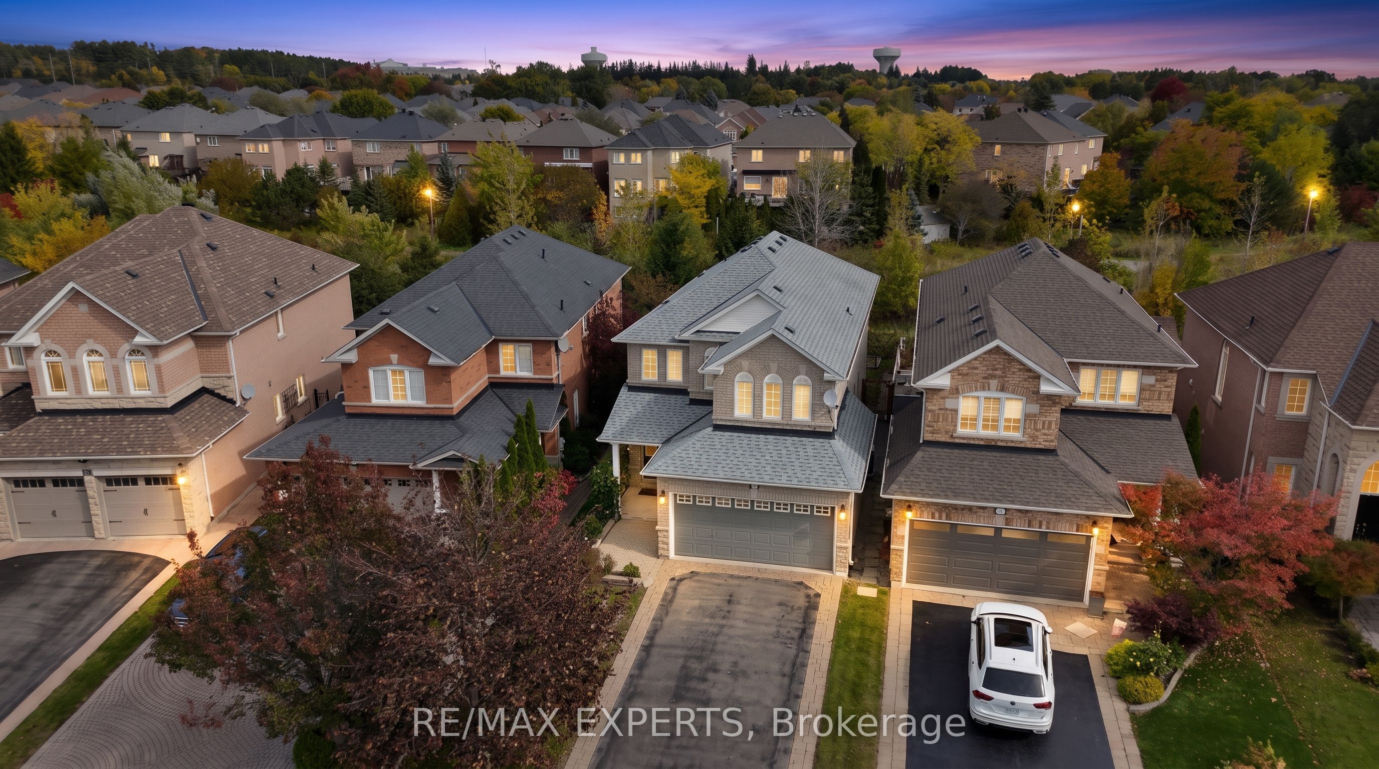 27 Mallard Marsh Crescent Property Photo 2