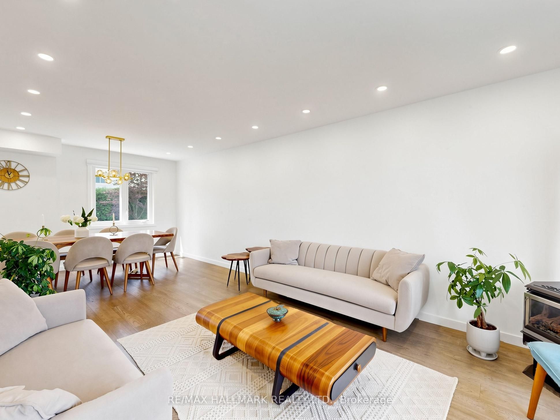 400 Handley Crescent Property Photo 15