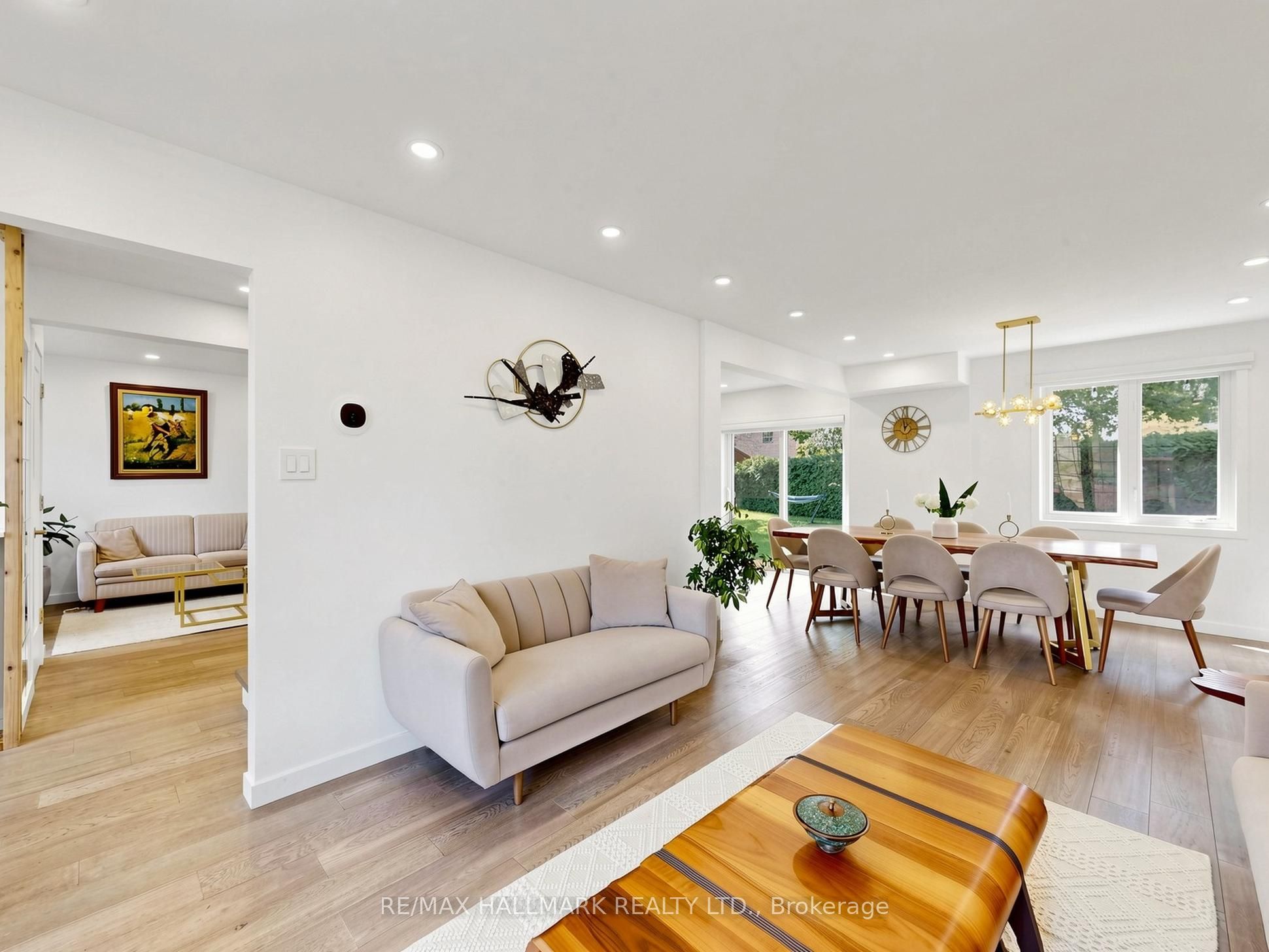 400 Handley Crescent Property Photo 16