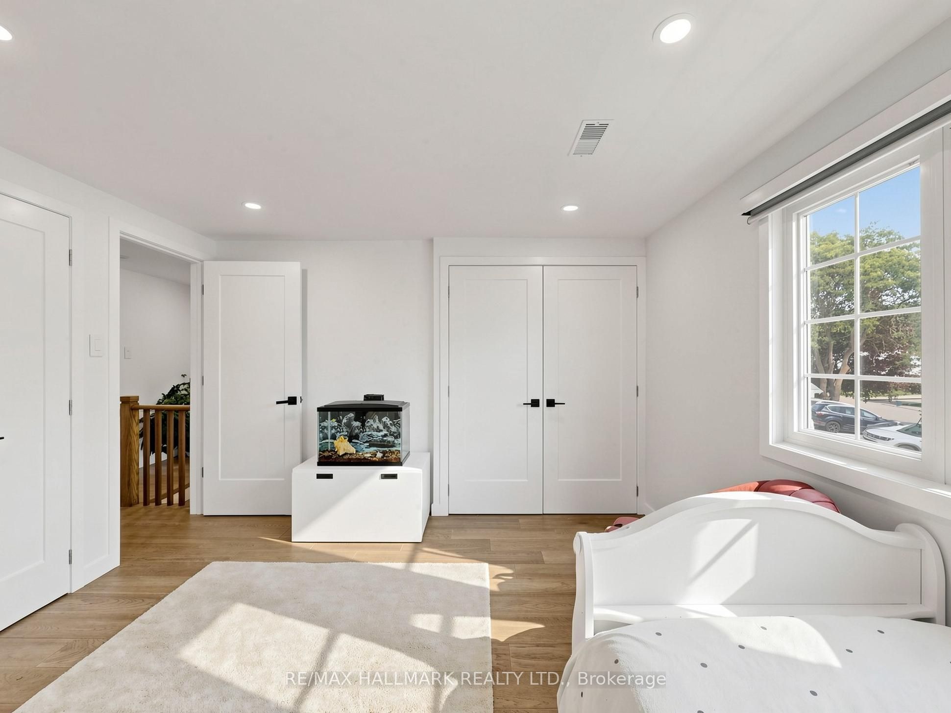 400 Handley Crescent Property Photo 25