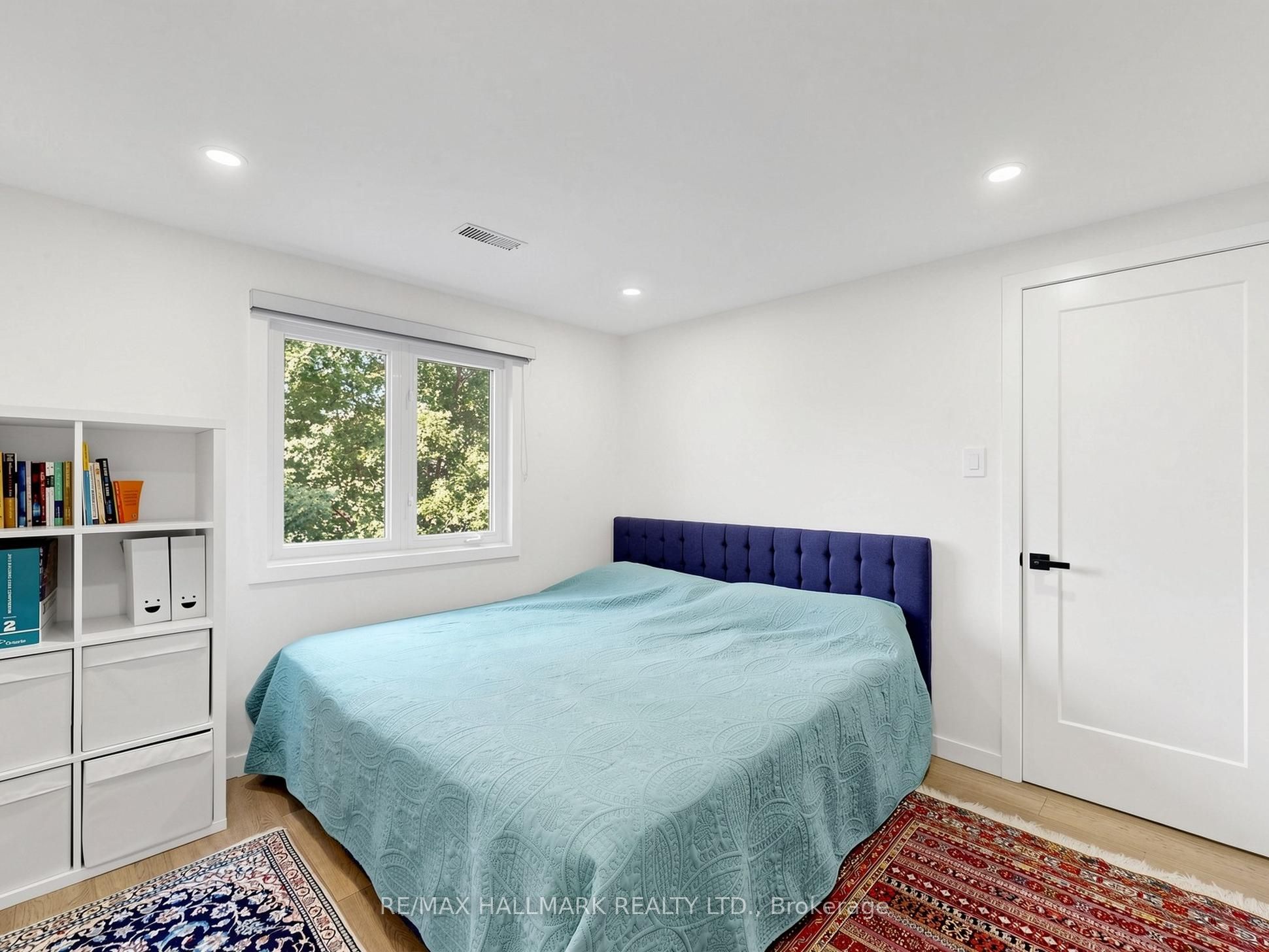 400 Handley Crescent Property Photo 28