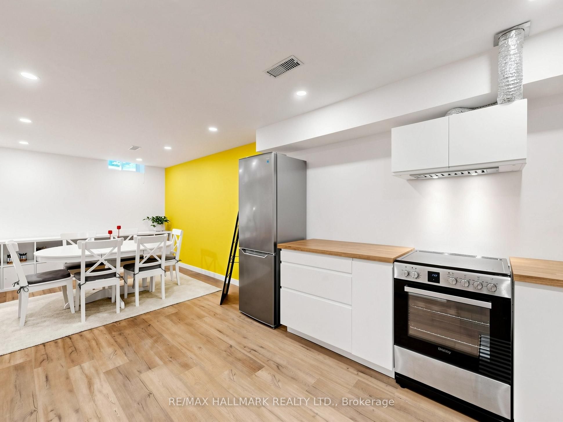 400 Handley Crescent Property Photo 33