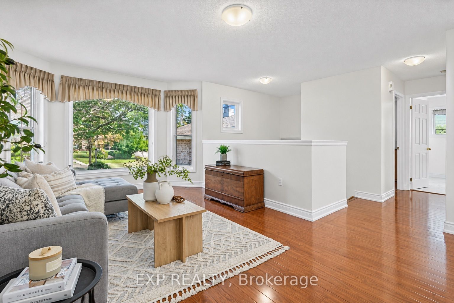 2434 Ralph Street Property Photo 4
