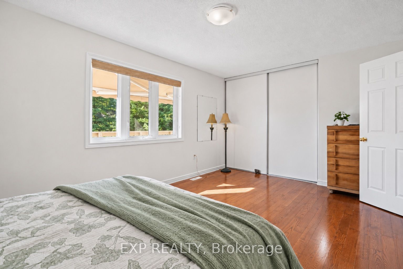 2434 Ralph Street Property Photo 9