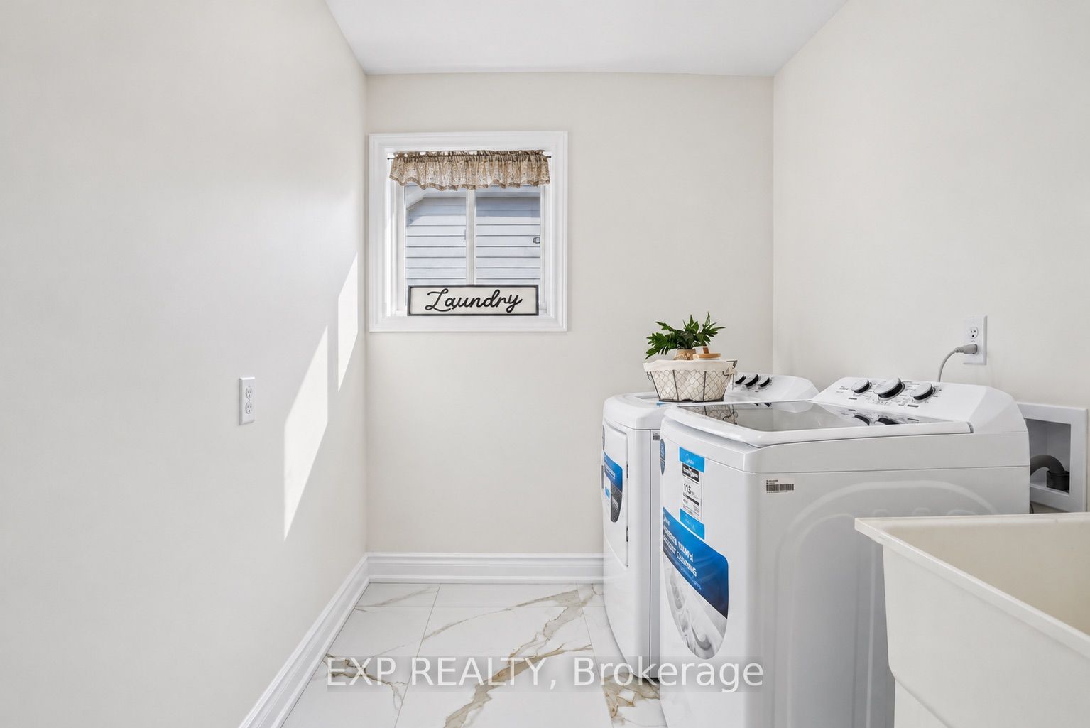 2434 Ralph Street Property Photo 17