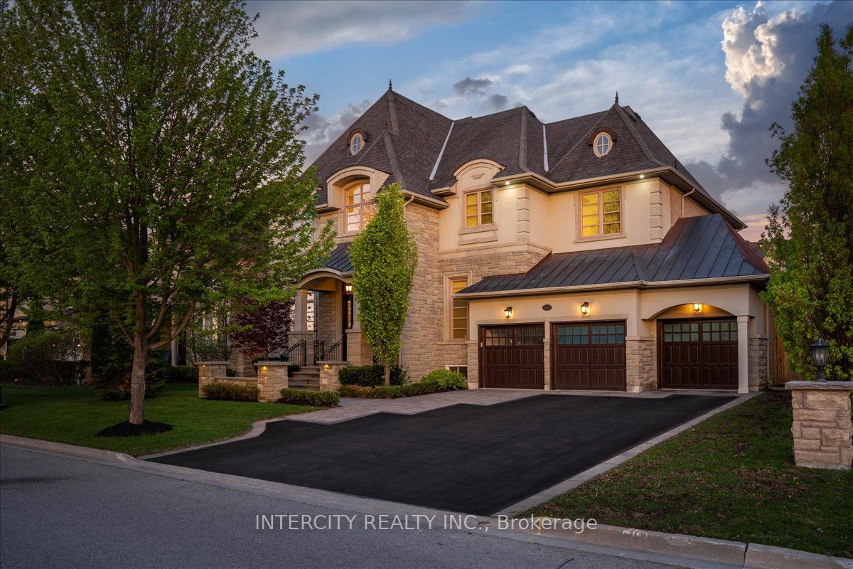233 Carisbrooke Circle Property Photo 1