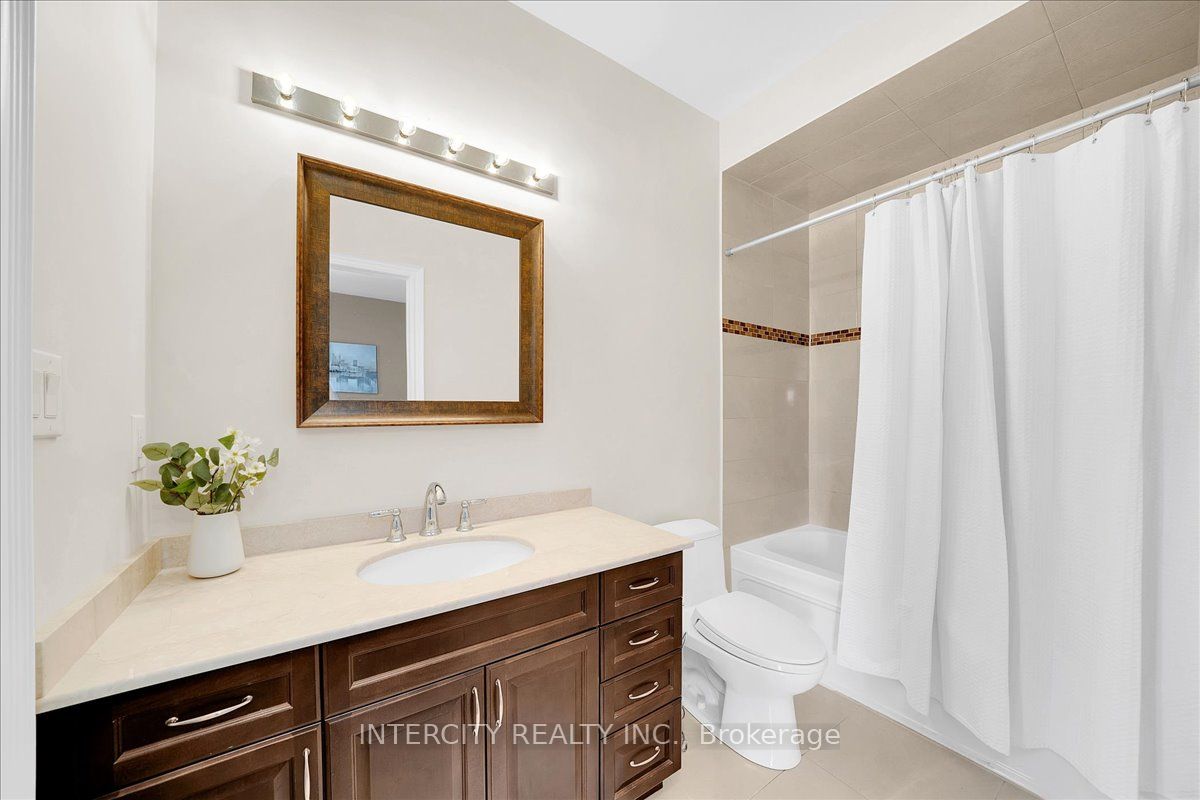 233 Carisbrooke Circle Property Photo 38
