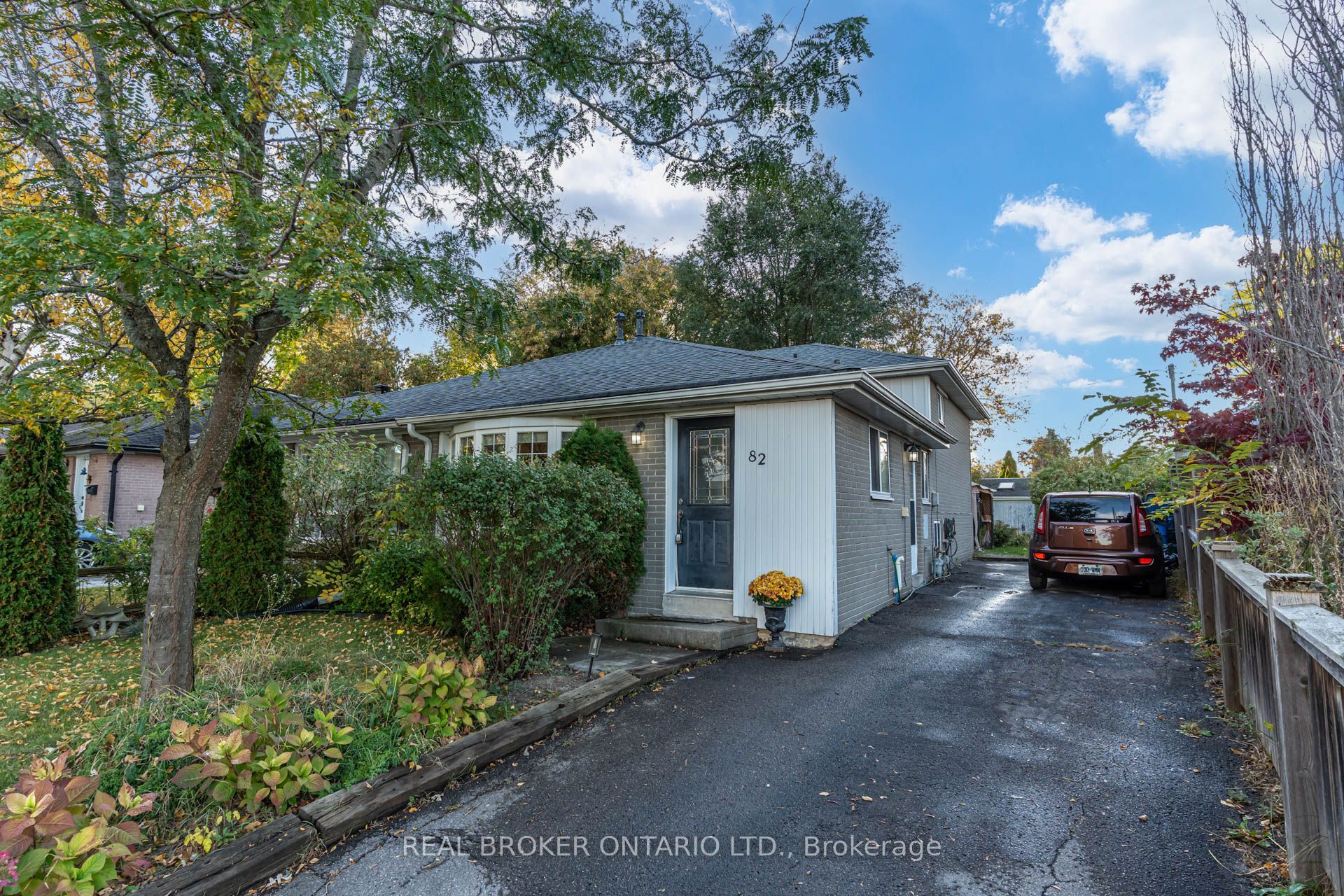 82 Tecumseh Drive Property Photo 2