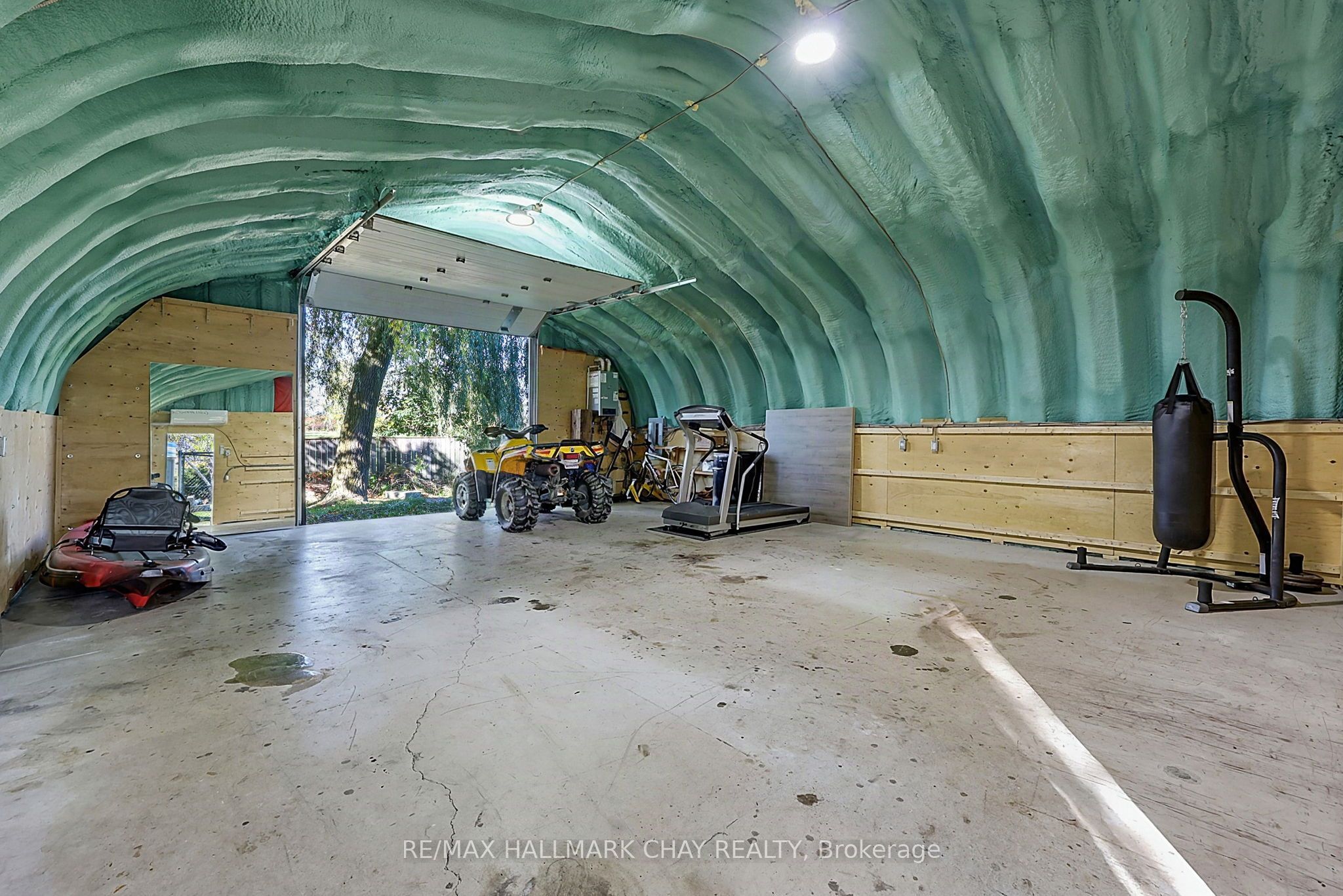 2544 Tottenham Road Property Photo 6