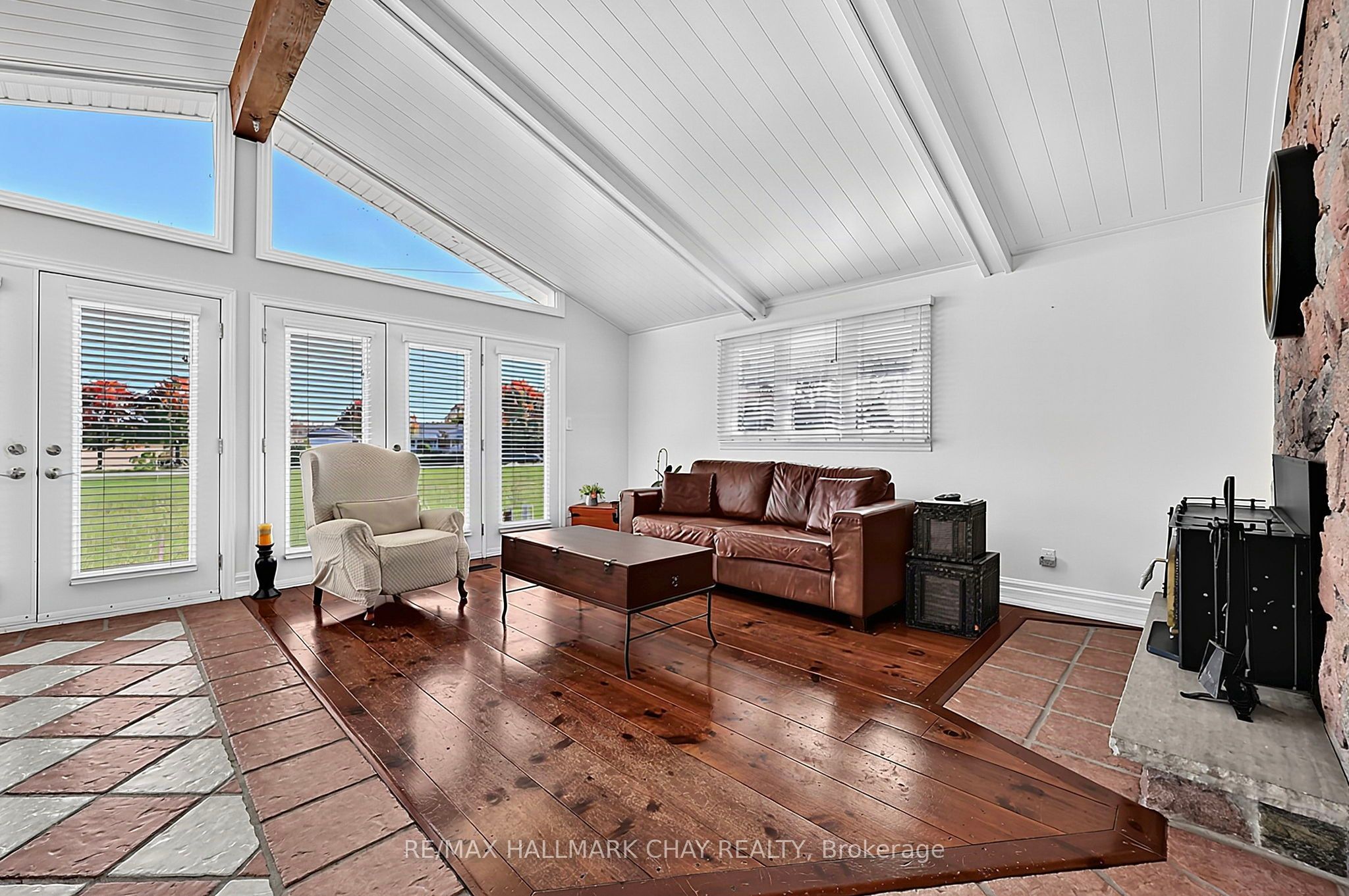 2544 Tottenham Road Property Photo 20