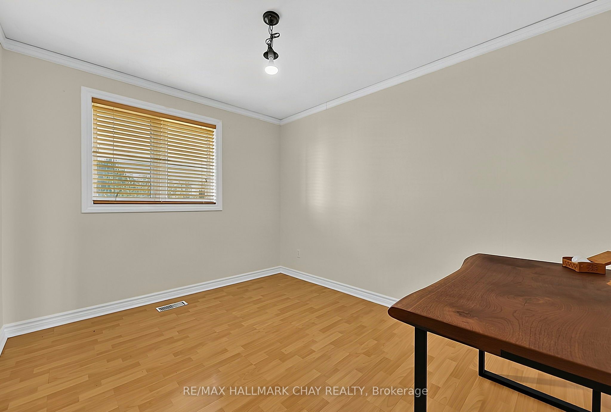 2544 Tottenham Road Property Photo 32