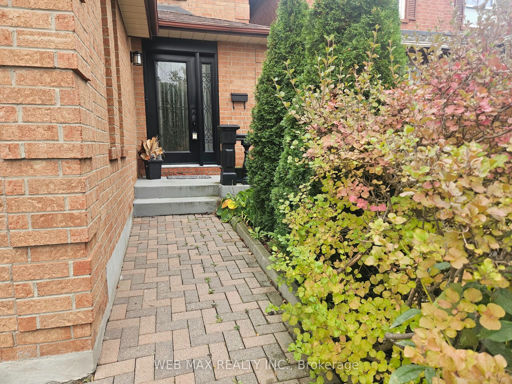 103 Misty Meadow Drive Property Photo 3