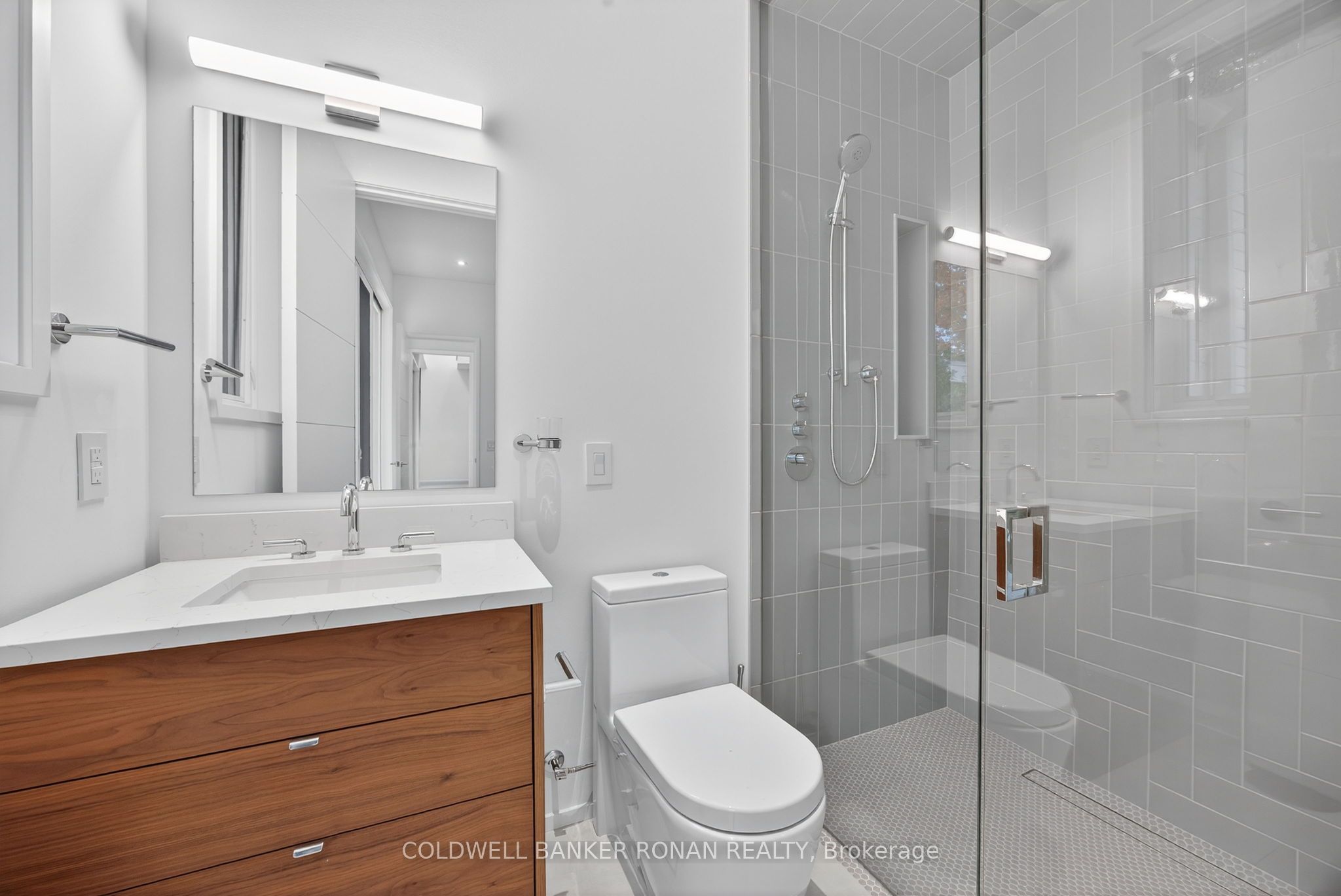 9 Gray Avenue Property Photo 27