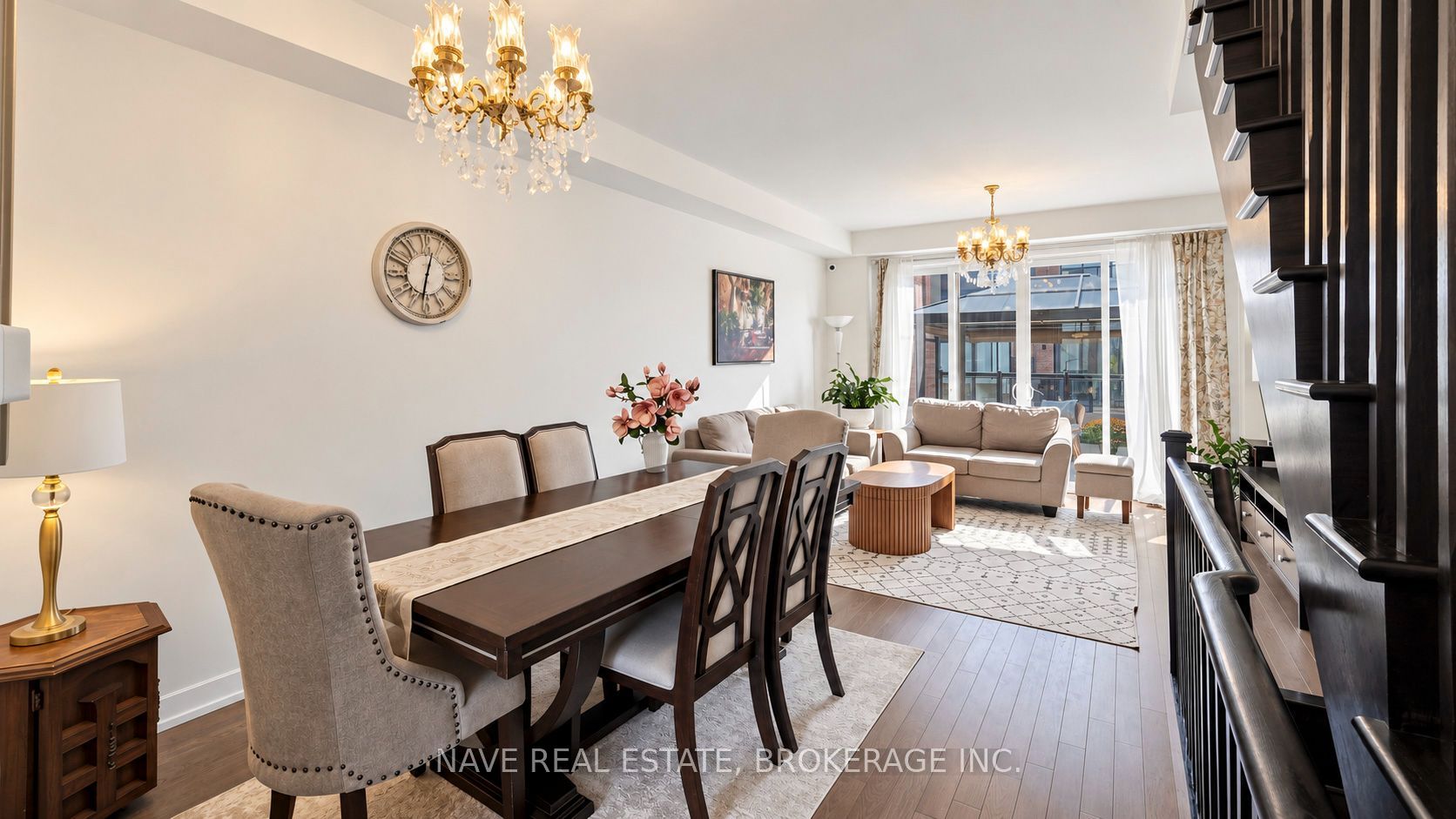 80 Troon Avenue Property Photo 2