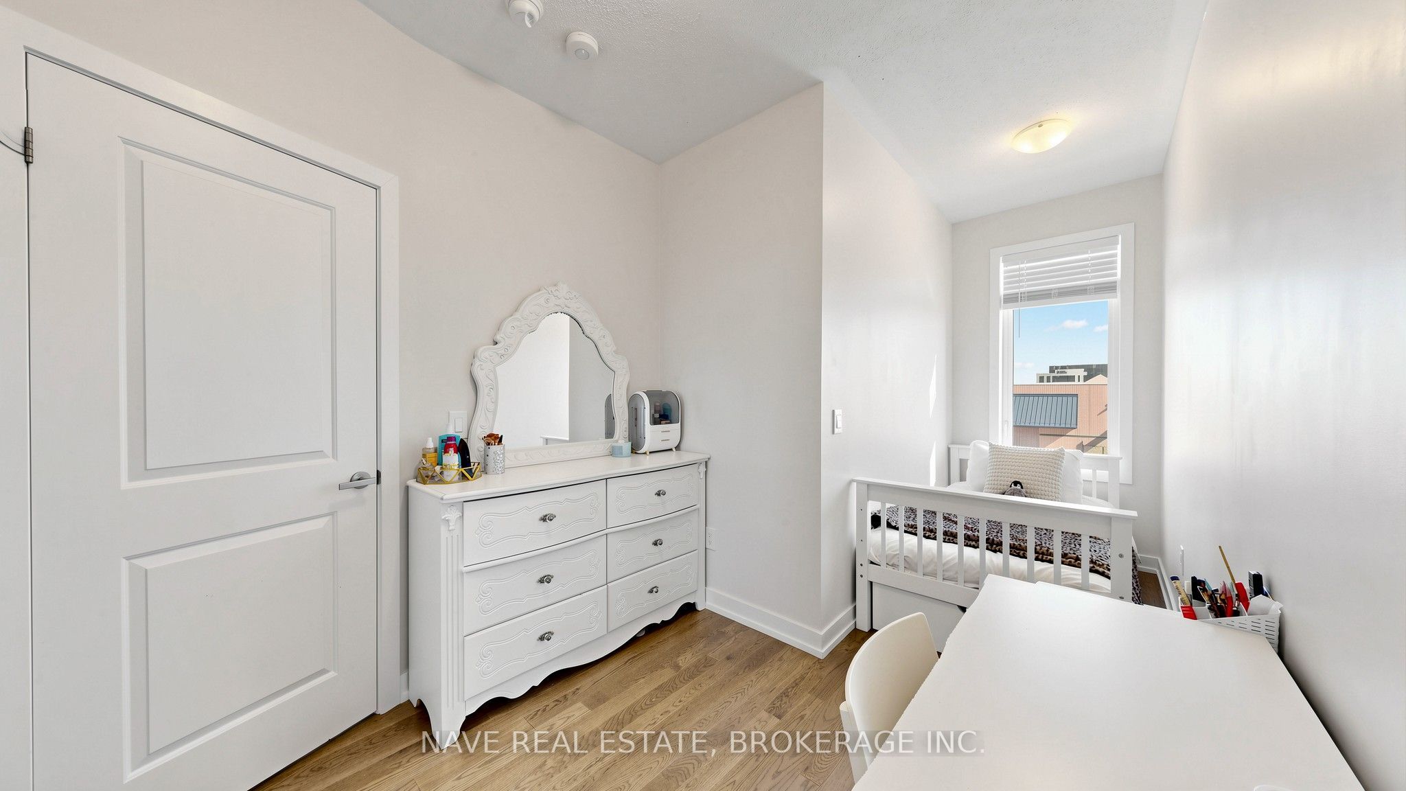 80 Troon Avenue Property Photo 14