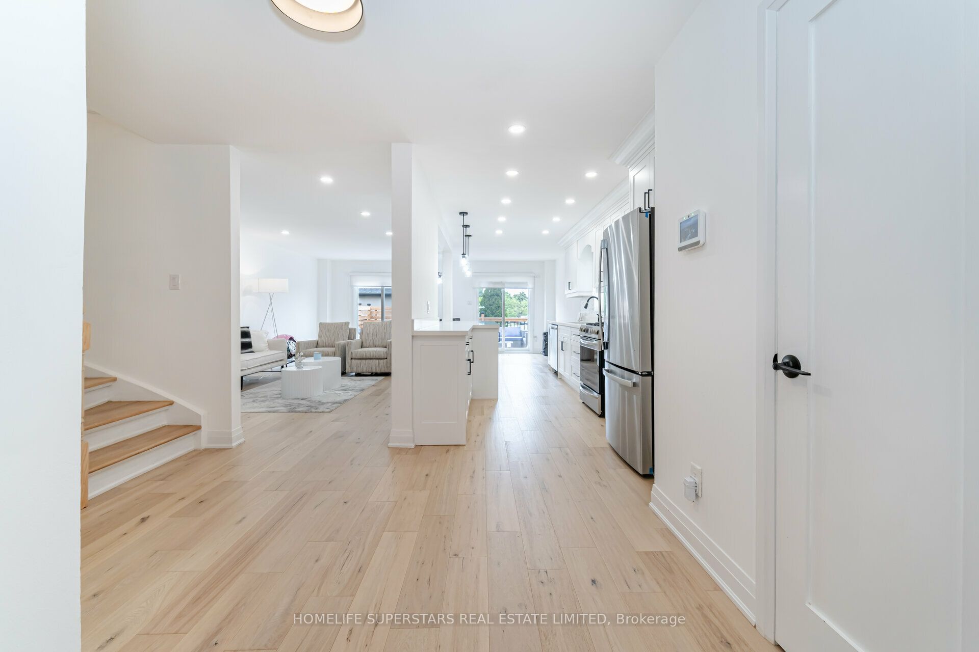 3 New Seabury Drive Property Photo 5
