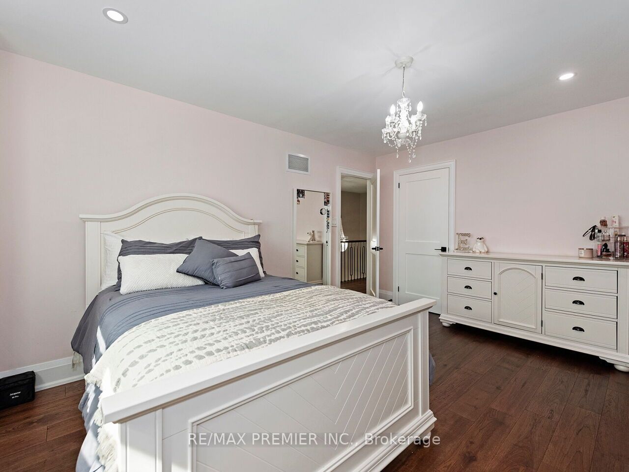 38 Spring Town Road Property Photo 31