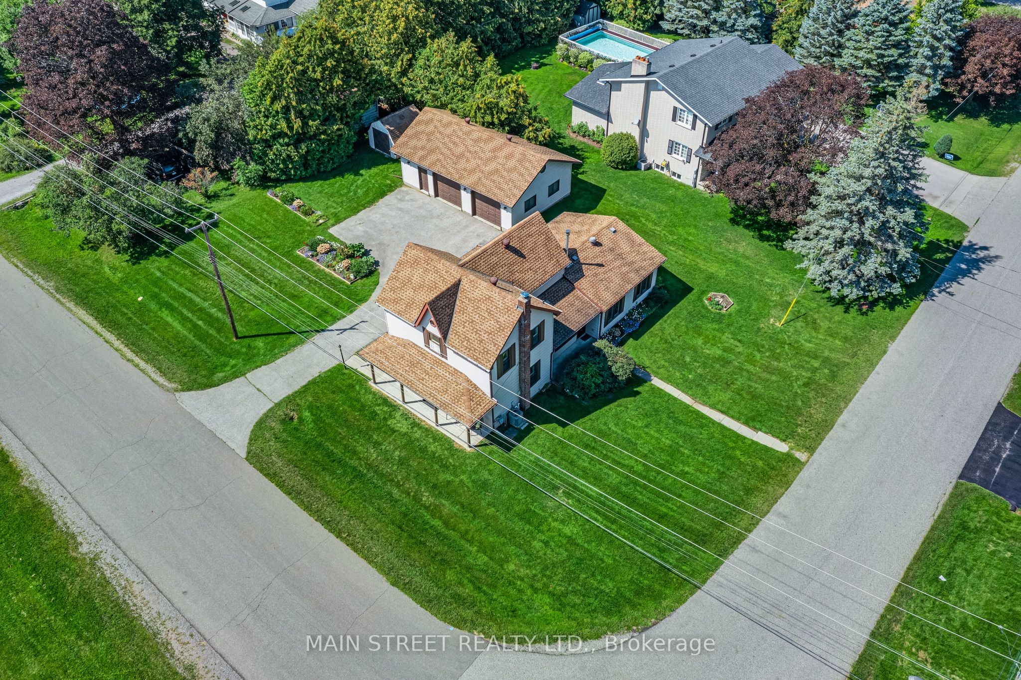60 Albert Street Property Photo 4