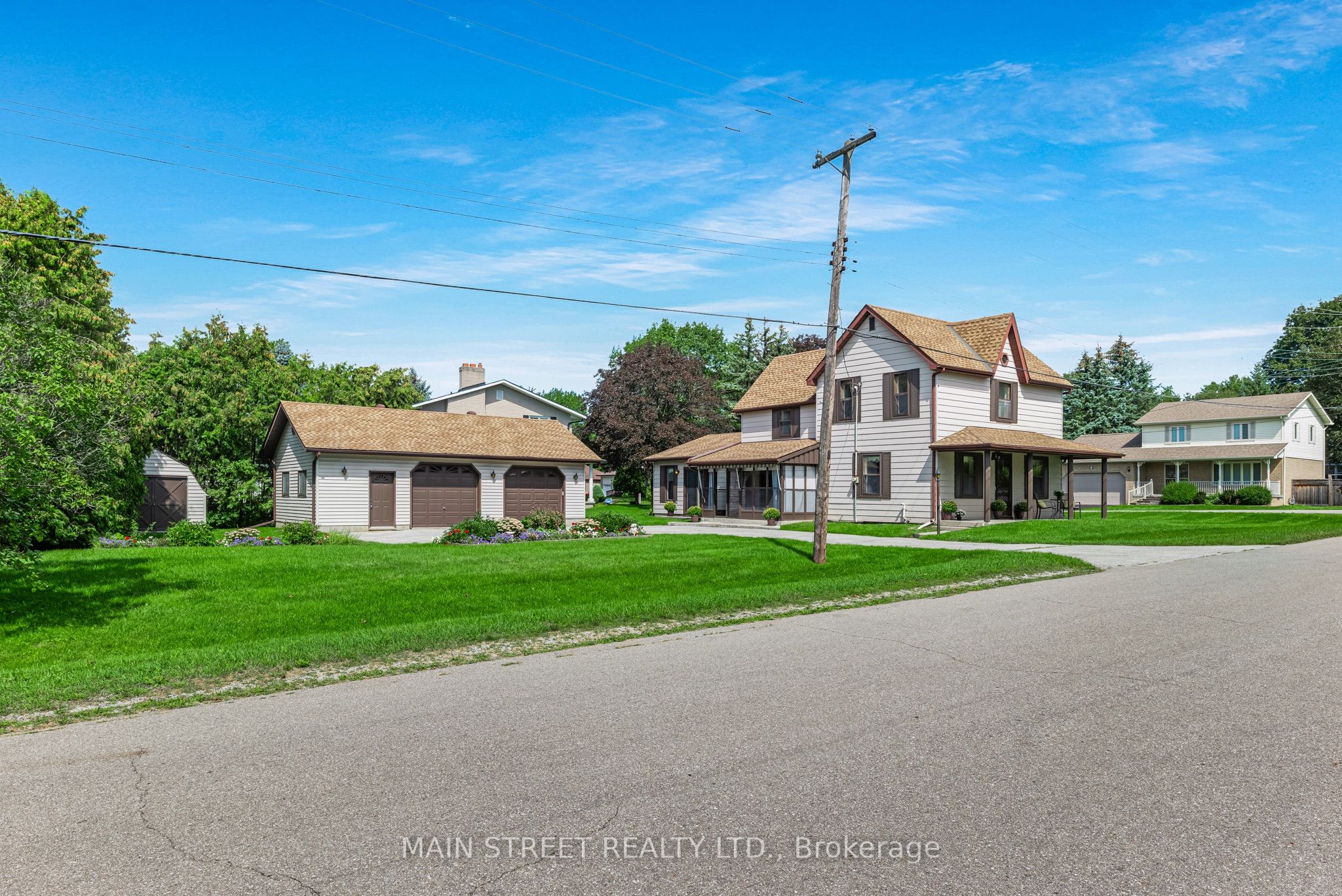 60 Albert Street Property Photo 6