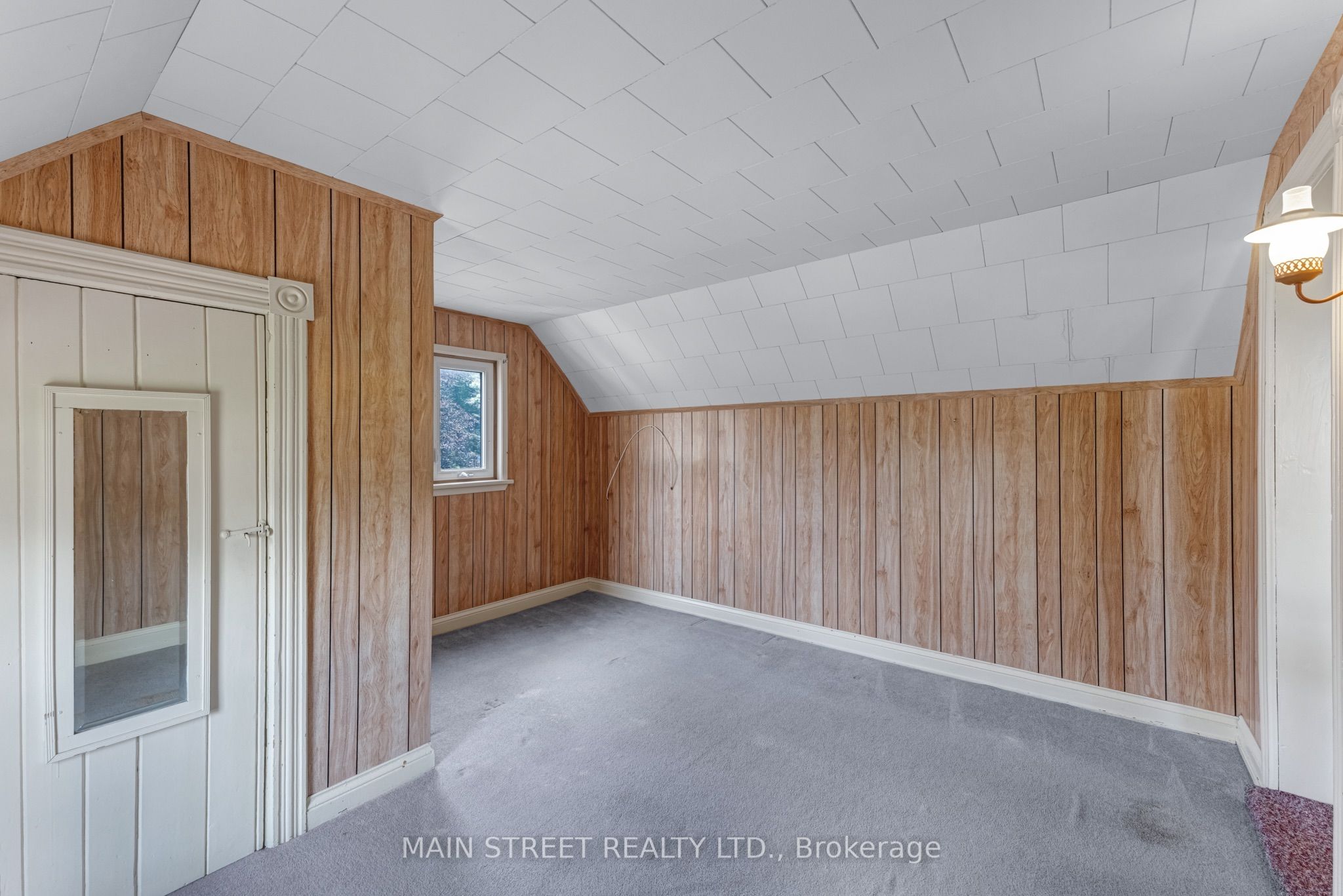 60 Albert Street Property Photo 30