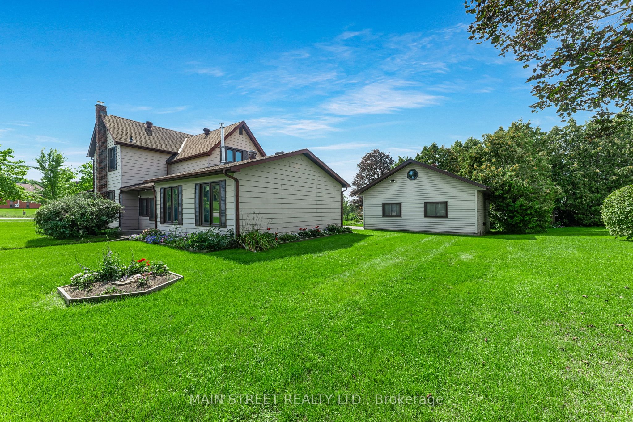 60 Albert Street Property Photo 48