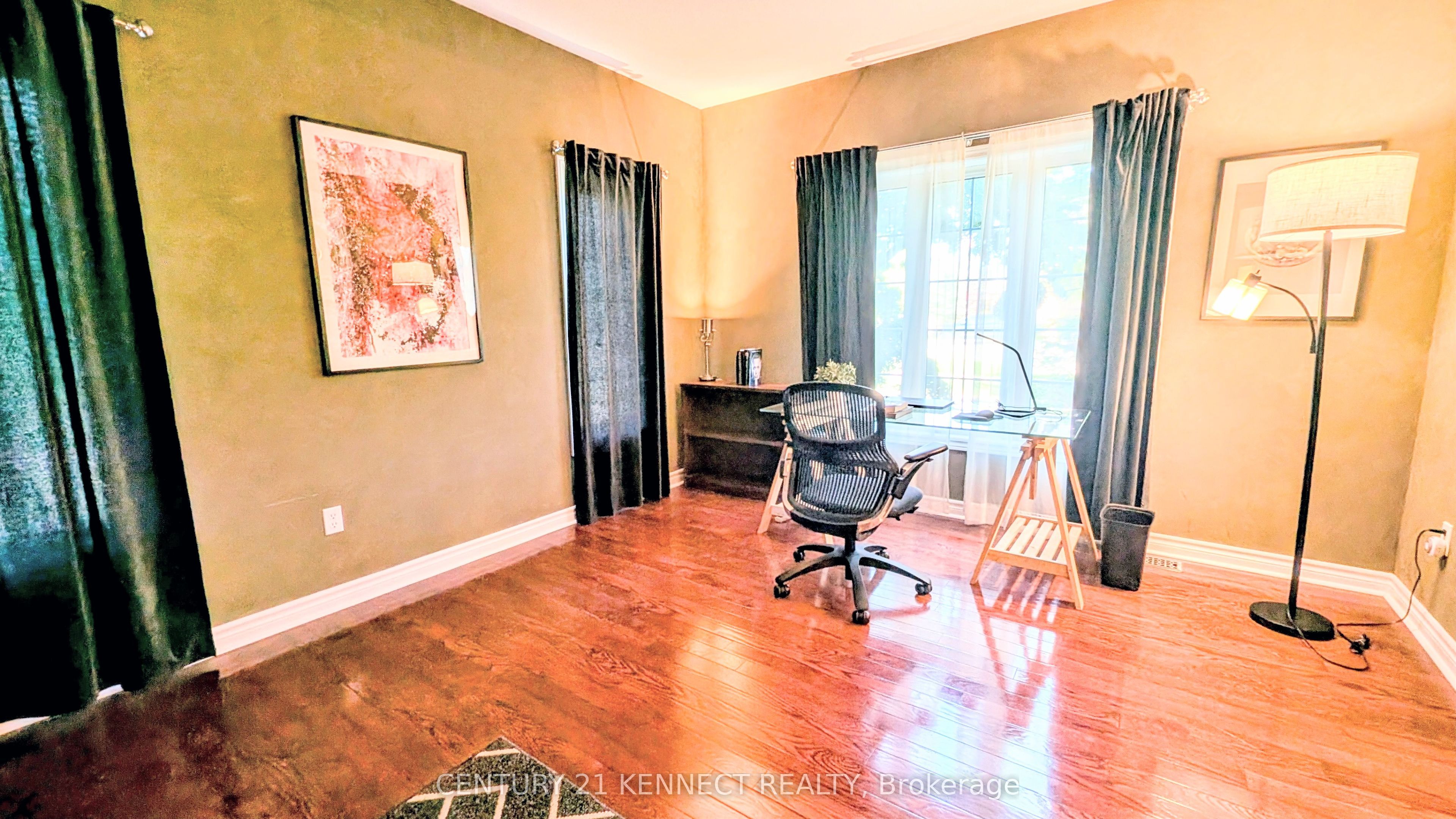 365 Old Colony Road Property Photo 14