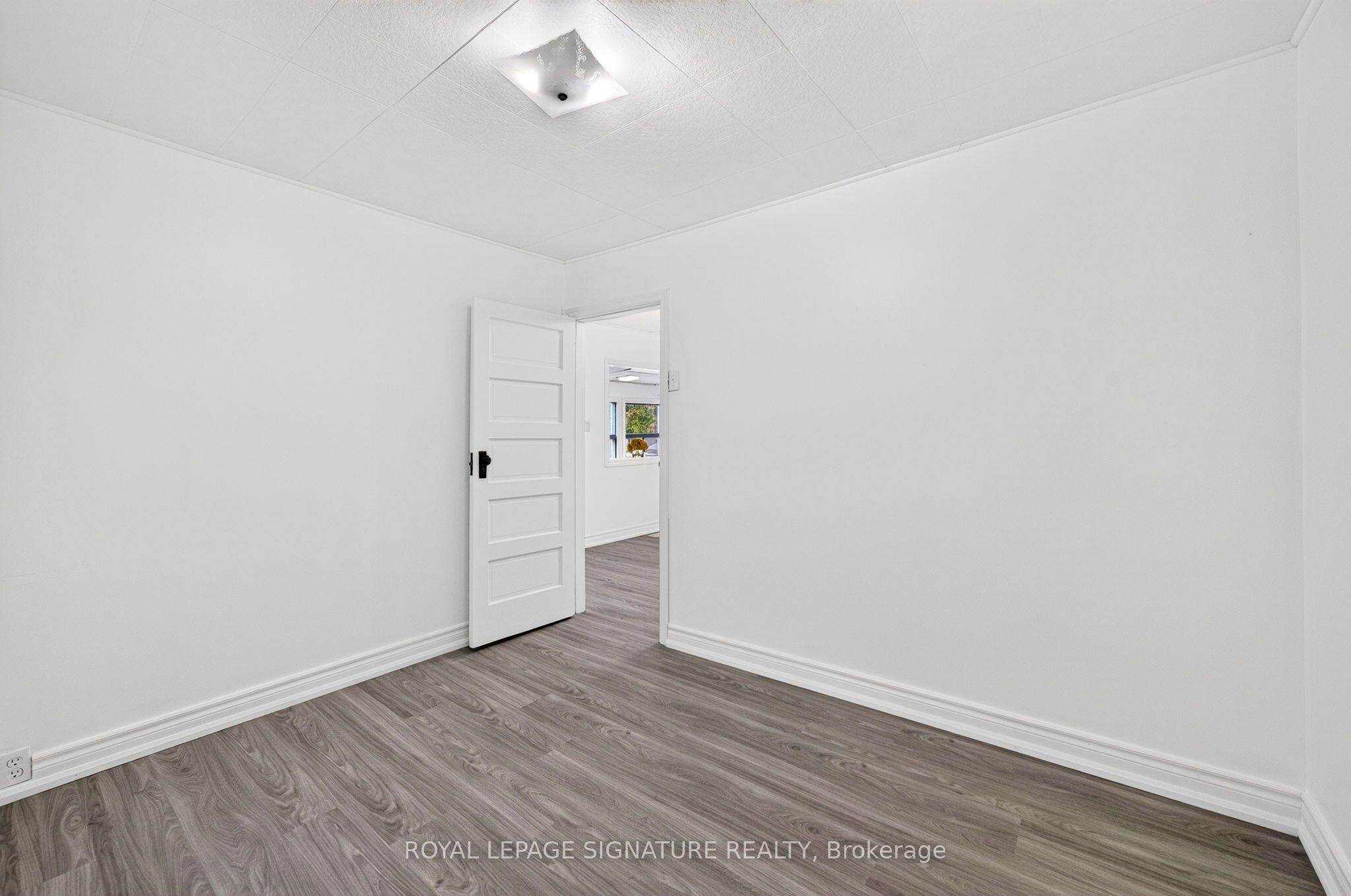 54 Farley Circle Property Photo 29