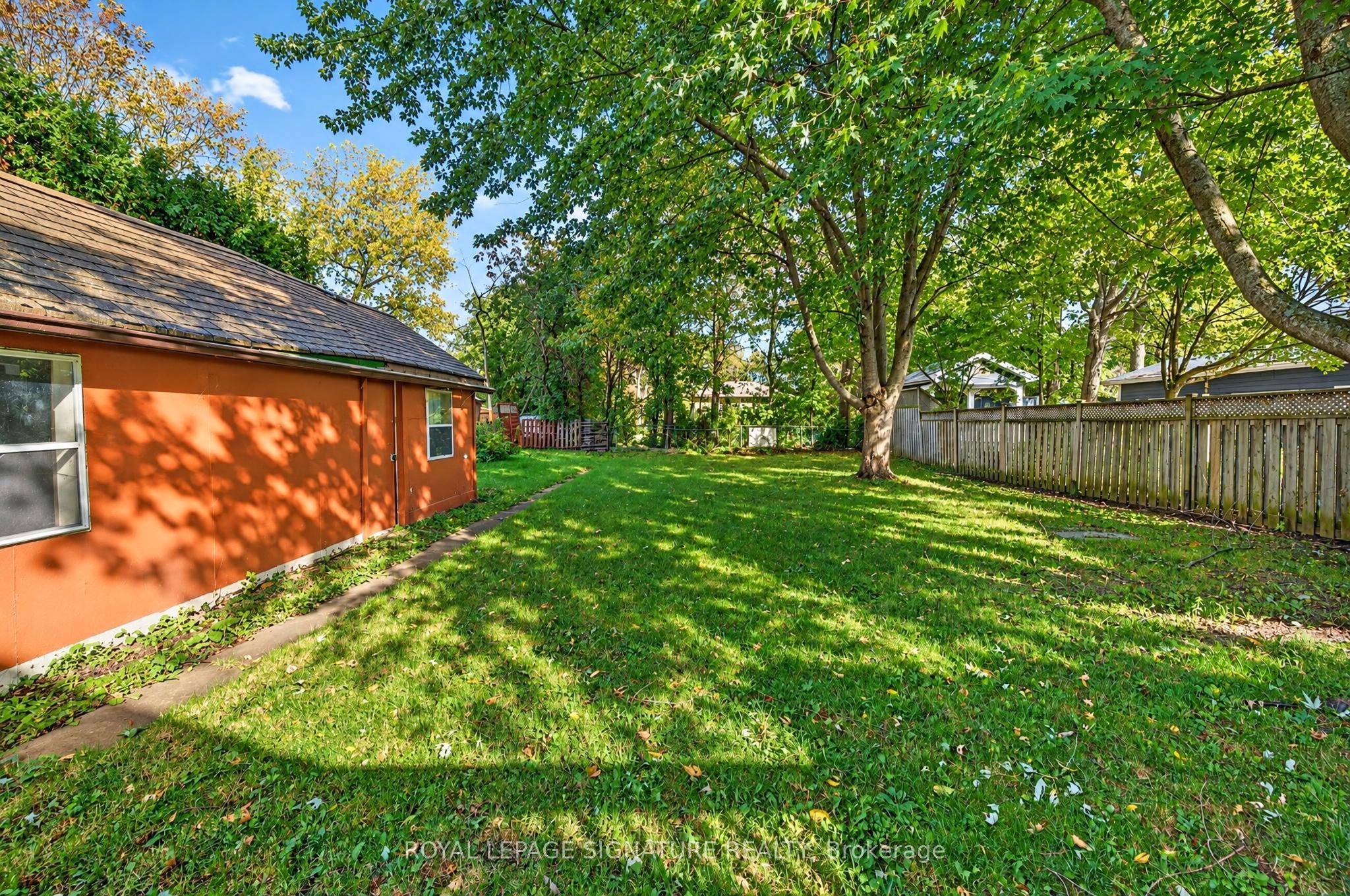 54 Farley Circle Property Photo 39